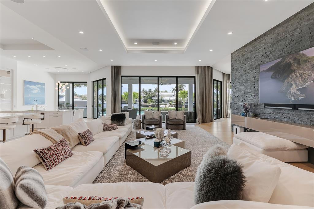 LIGHTHOUSE POINT 5TH SEC - Residential