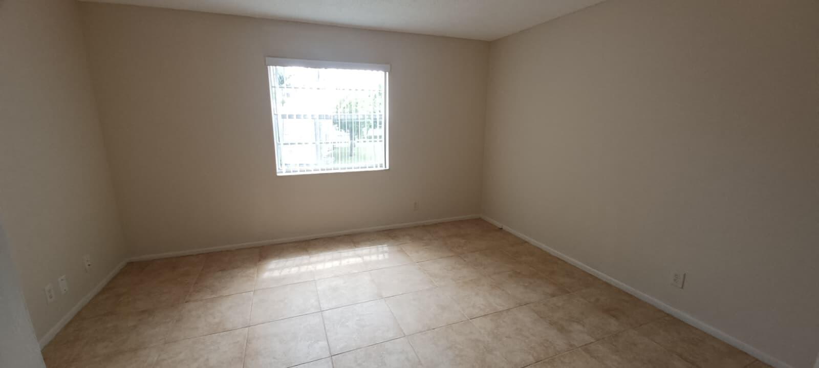 CLEAR LAKE PALMS CONDO - Residential Lease