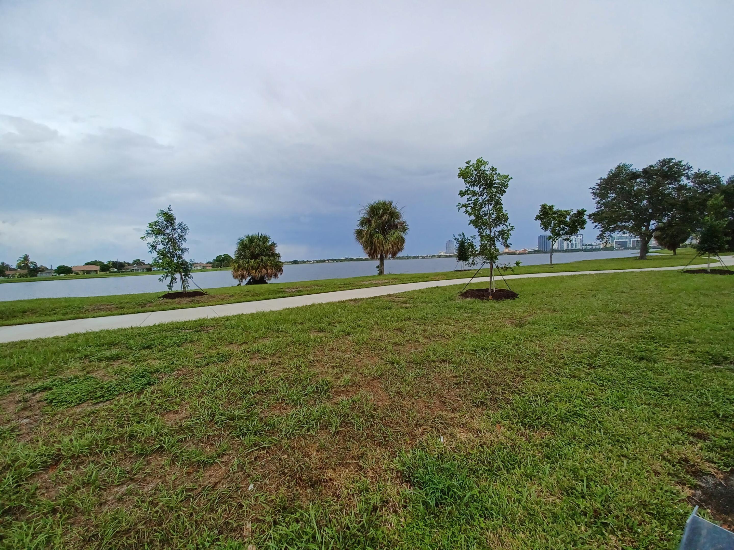 CLEAR LAKE PALMS CONDO - Residential Lease