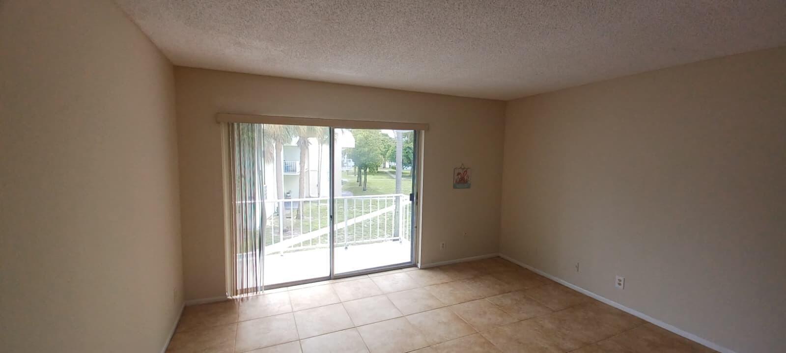 CLEAR LAKE PALMS CONDO - Residential Lease