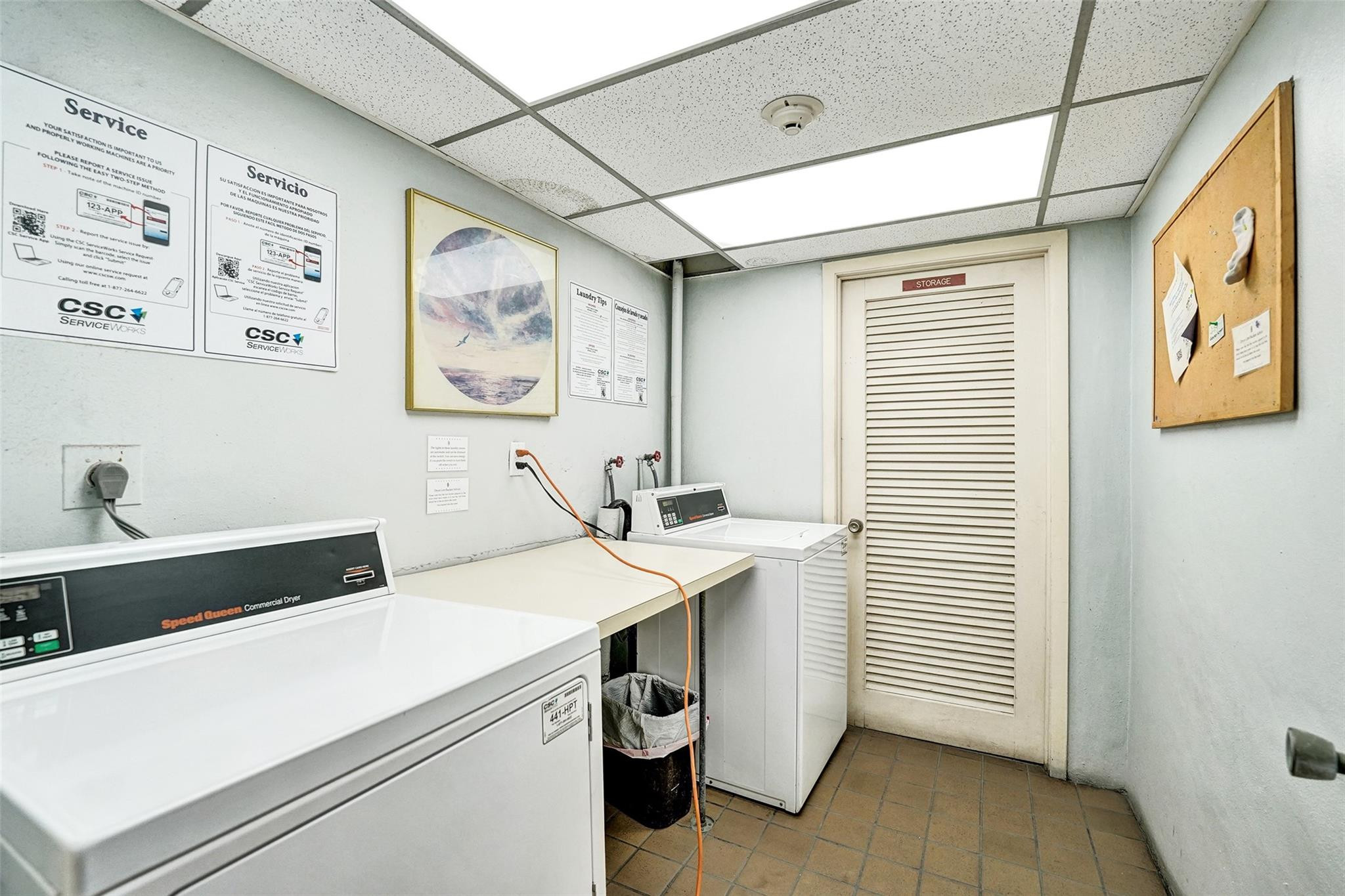 SANTA MONICA CONDOMINIUM - Residential