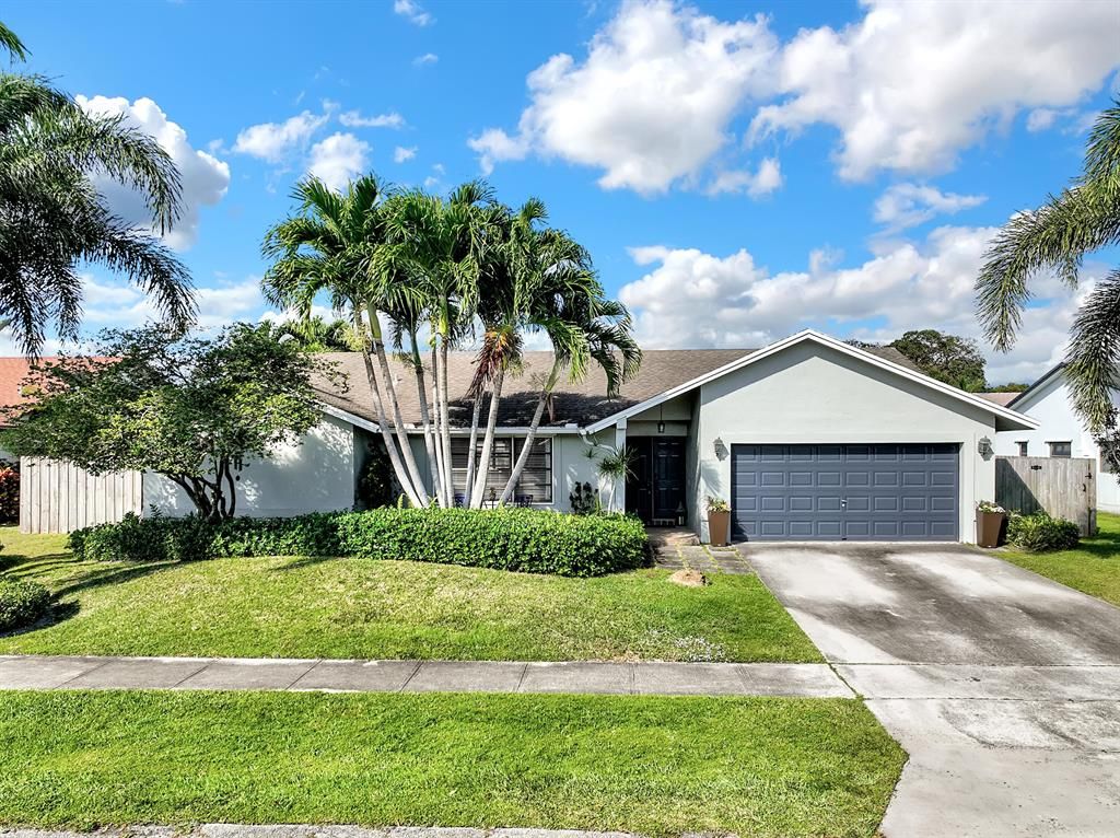 Photo of 3287 NW 27th Avenue, Boca Raton, FL 33434 (MLS # R10782270)