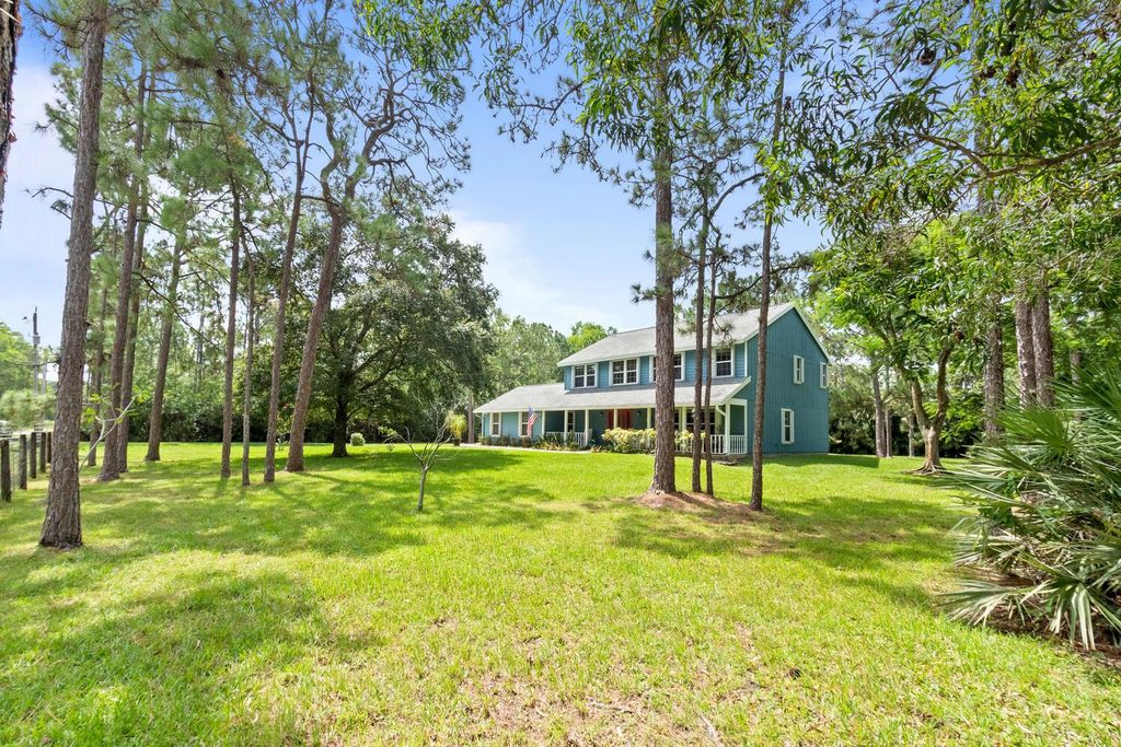 Photo of 13144 152nd Road N, Jupiter, FL 33478 (MLS # R10907251)