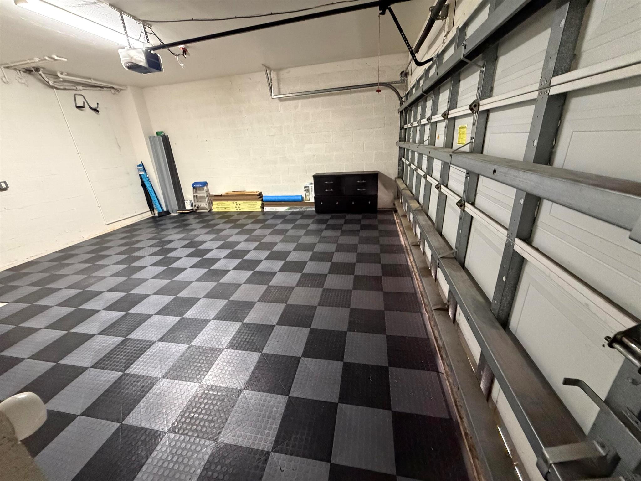 RESIDENCES OF BELMONT OF - Residential Lease