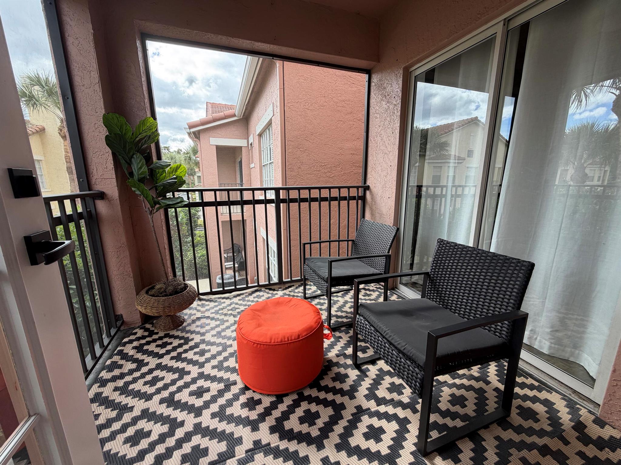 RESIDENCES OF BELMONT OF - Residential Lease