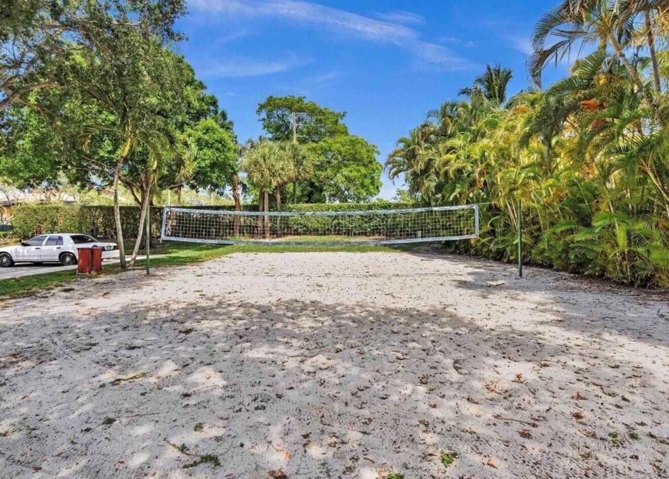 RESIDENCES OF BELMONT OF - Residential Lease