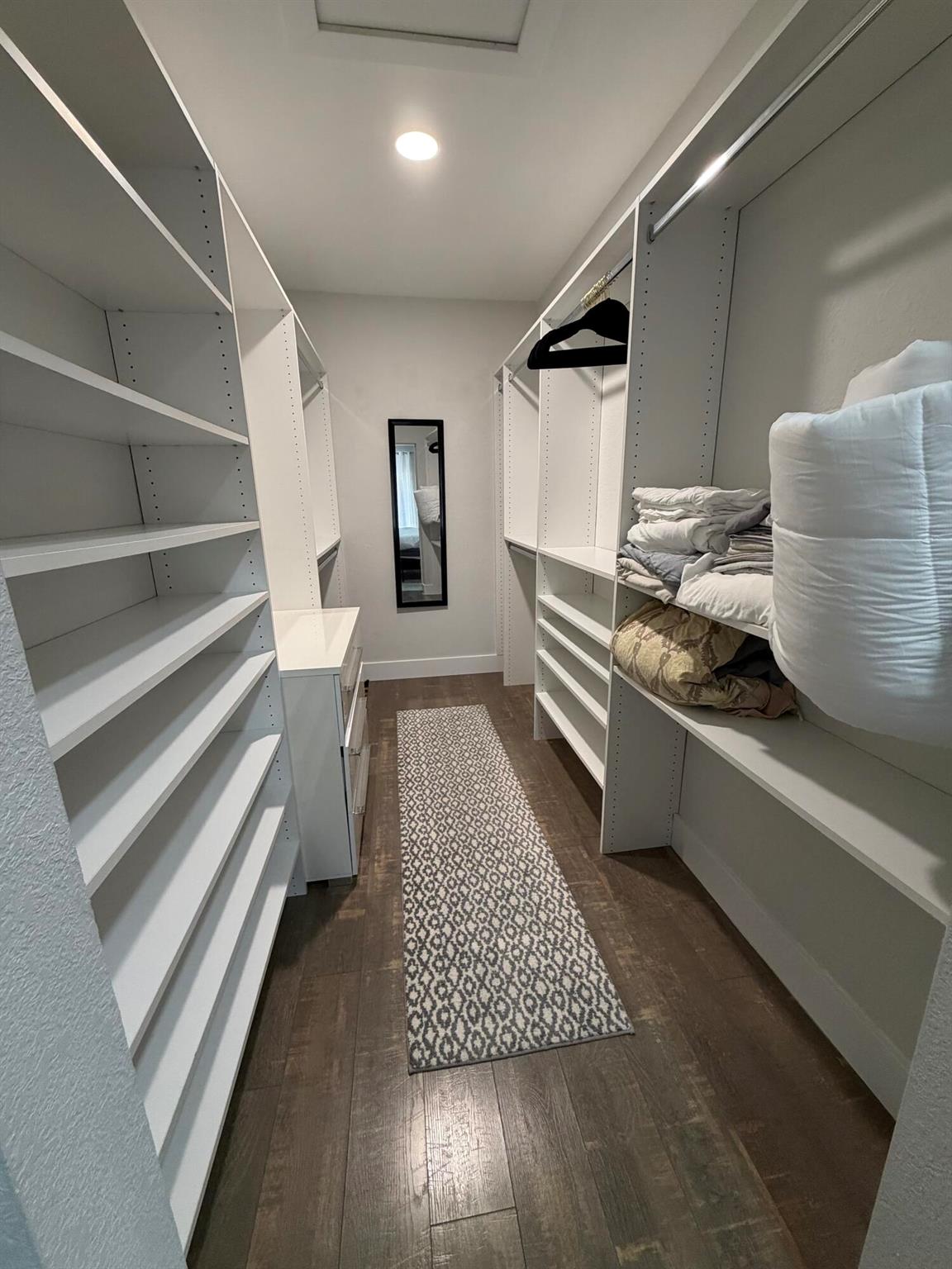 RESIDENCES OF BELMONT OF - Residential Lease