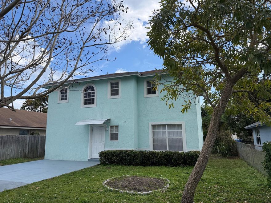 ACCEPTING SECTION 8 TENANTS! Beautiful 2-storey home with 4 bed 3 bath located East of I-95 in Deerfield Beach. Newer Kitchen and stainless steel appliances. New stove. Washer and dryer inside the home. Tiles on the first floor. Carpet throughout the second floor. There is one bedroom and one full bath on the 1st floor. All others bedrooms on the second floor. Big backyard. Wide driveway - plenty of parking.