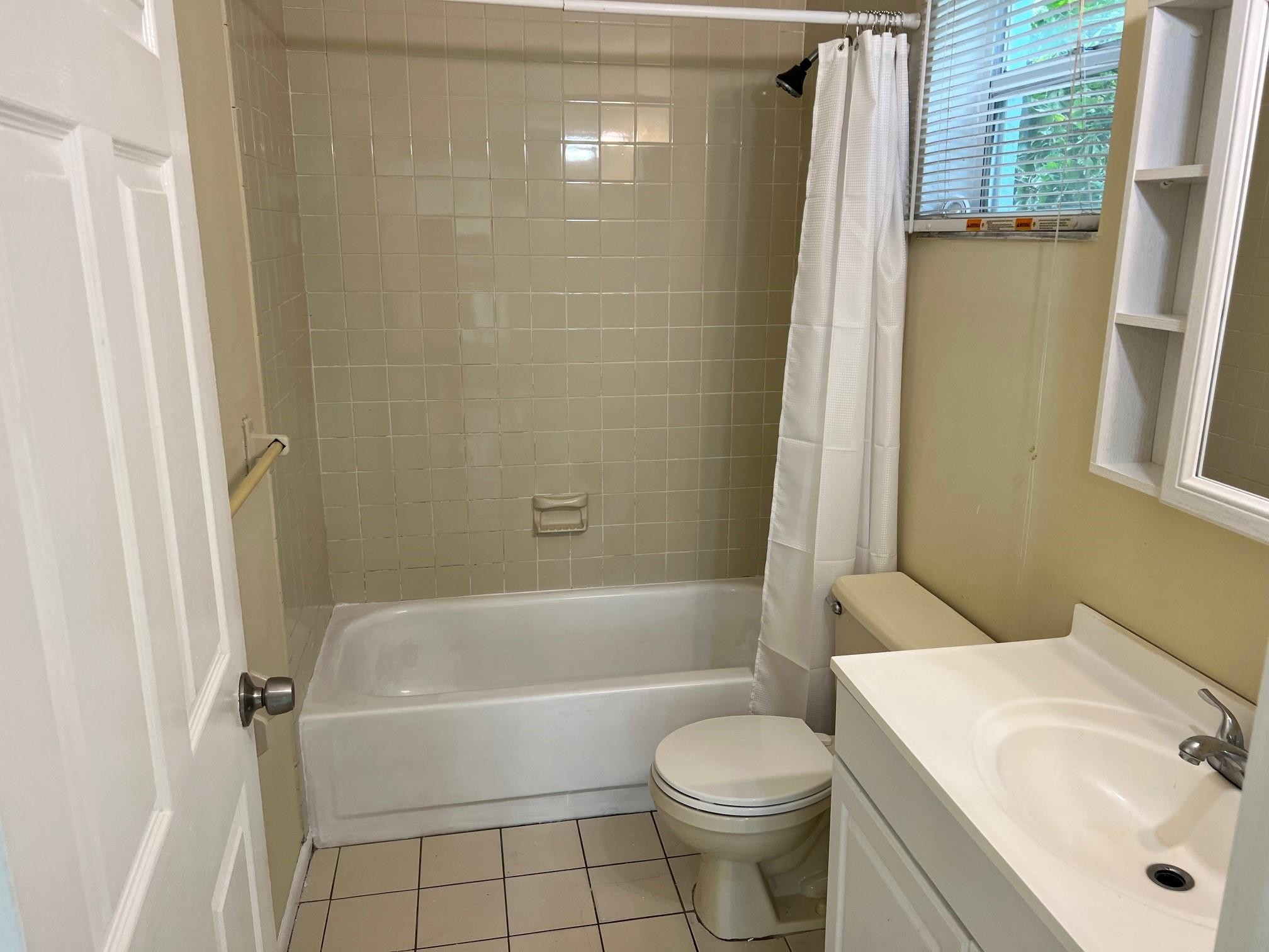 ARLINGTON PARK - Residential Lease