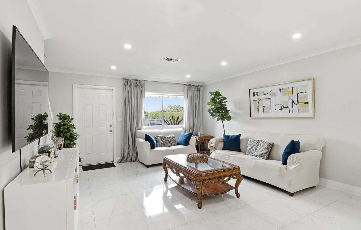 6304 Dockside Circle