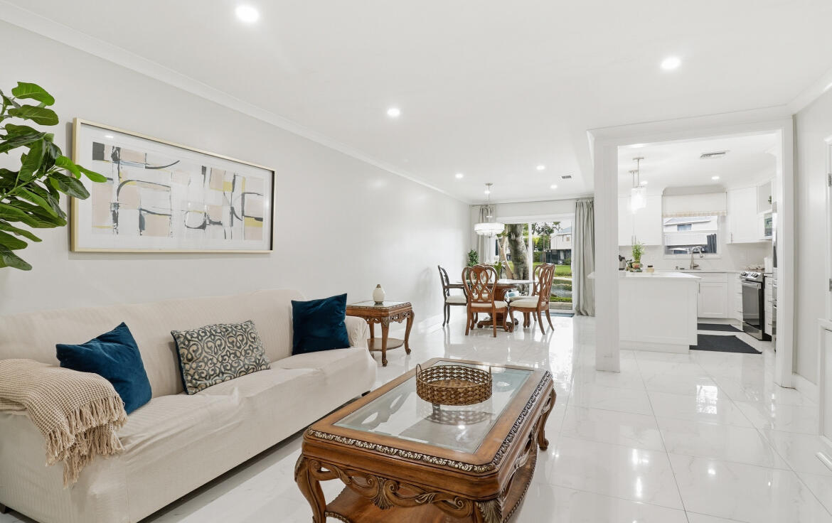 6304 Dockside Circle