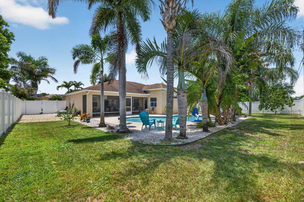 Photo of 709 SW Jacoby Avenue, Port Saint Lucie, FL 34953 (MLS # B26058553)