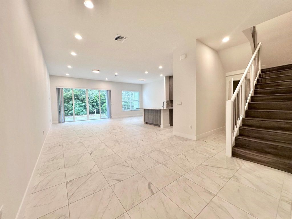 Photo of 11453 Pointe Midtown Dr, Palm Beach Gardens, FL 33418 (MLS # R10944582)