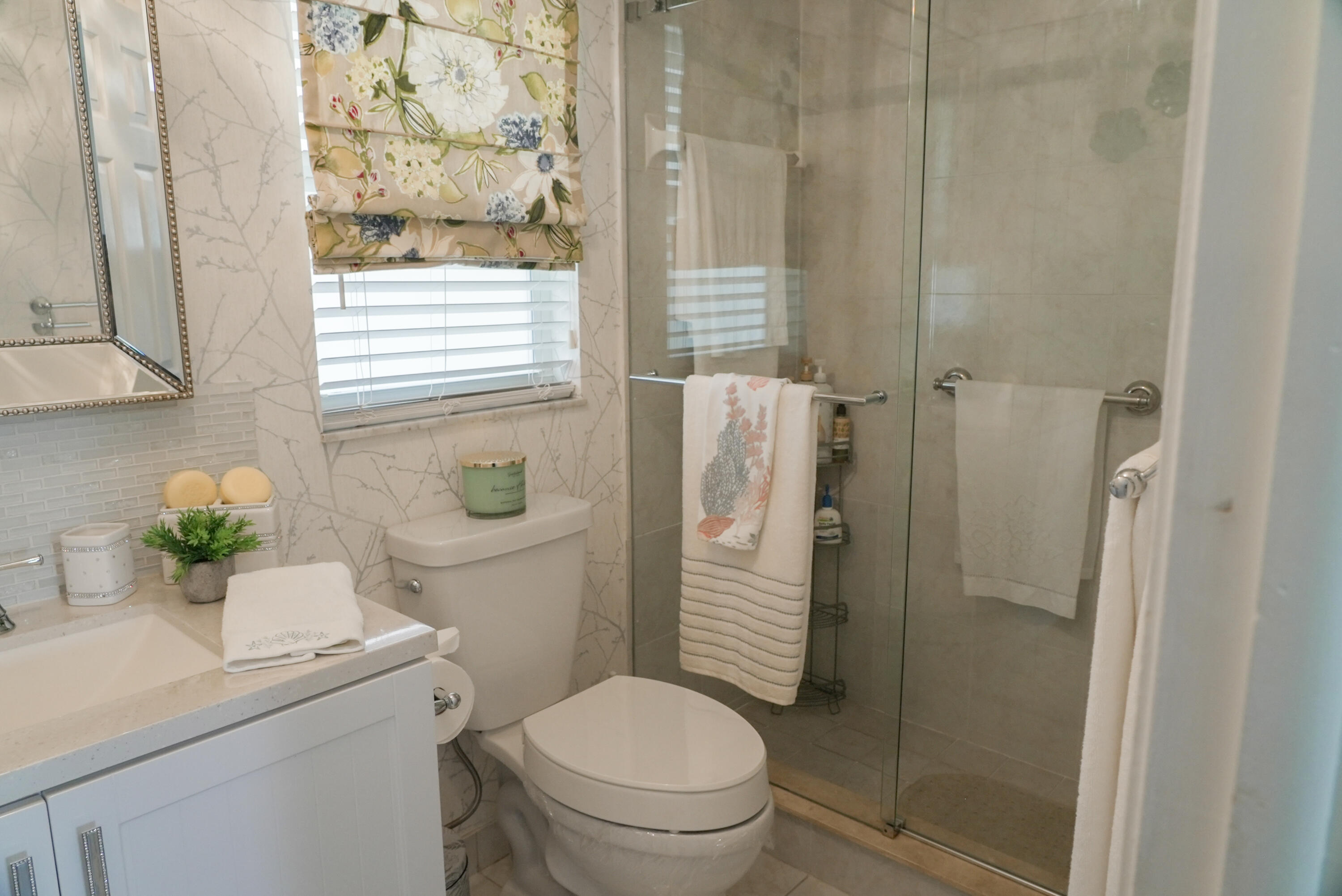 SUNRISE LAKES 82 CONDO - Residential