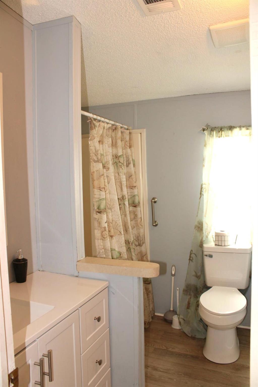 Sunshine Mobile Manor - Residential