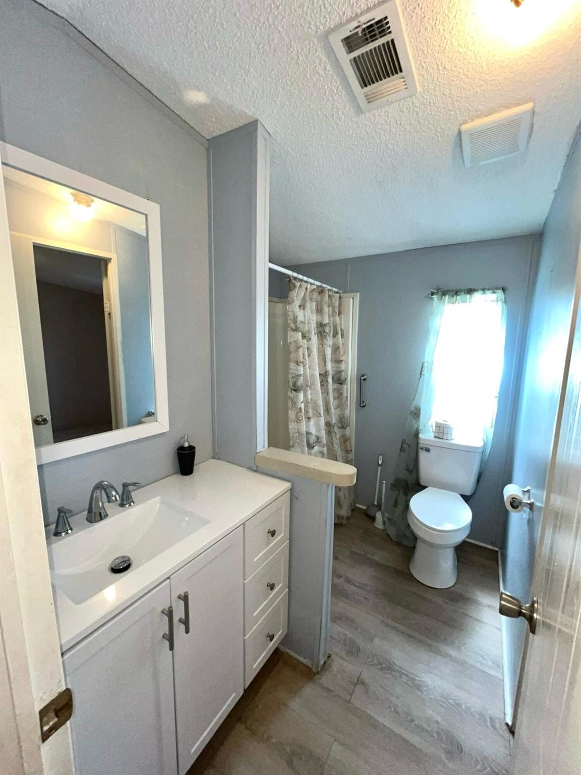 Sunshine Mobile Manor - Residential