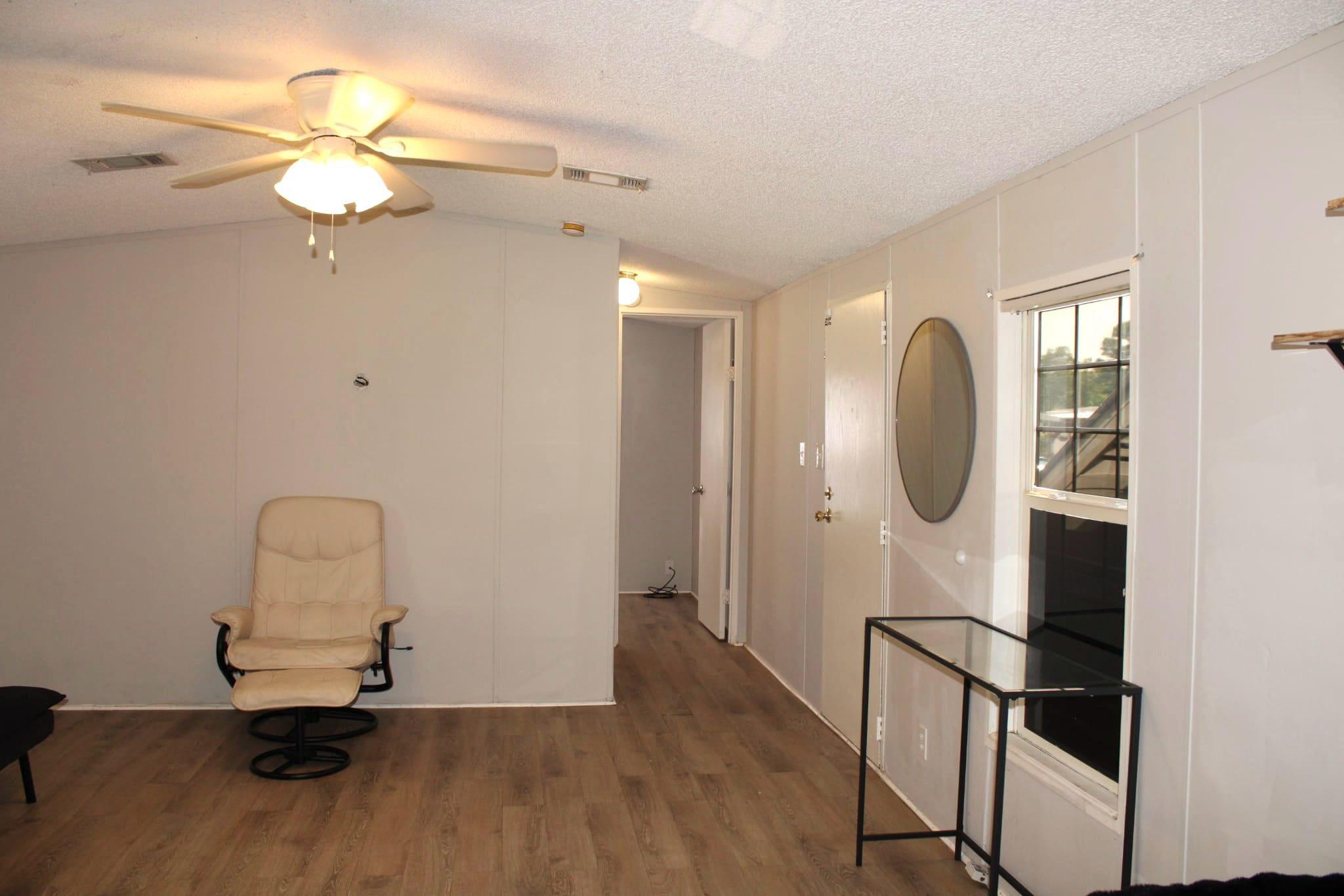 Sunshine Mobile Manor - Residential