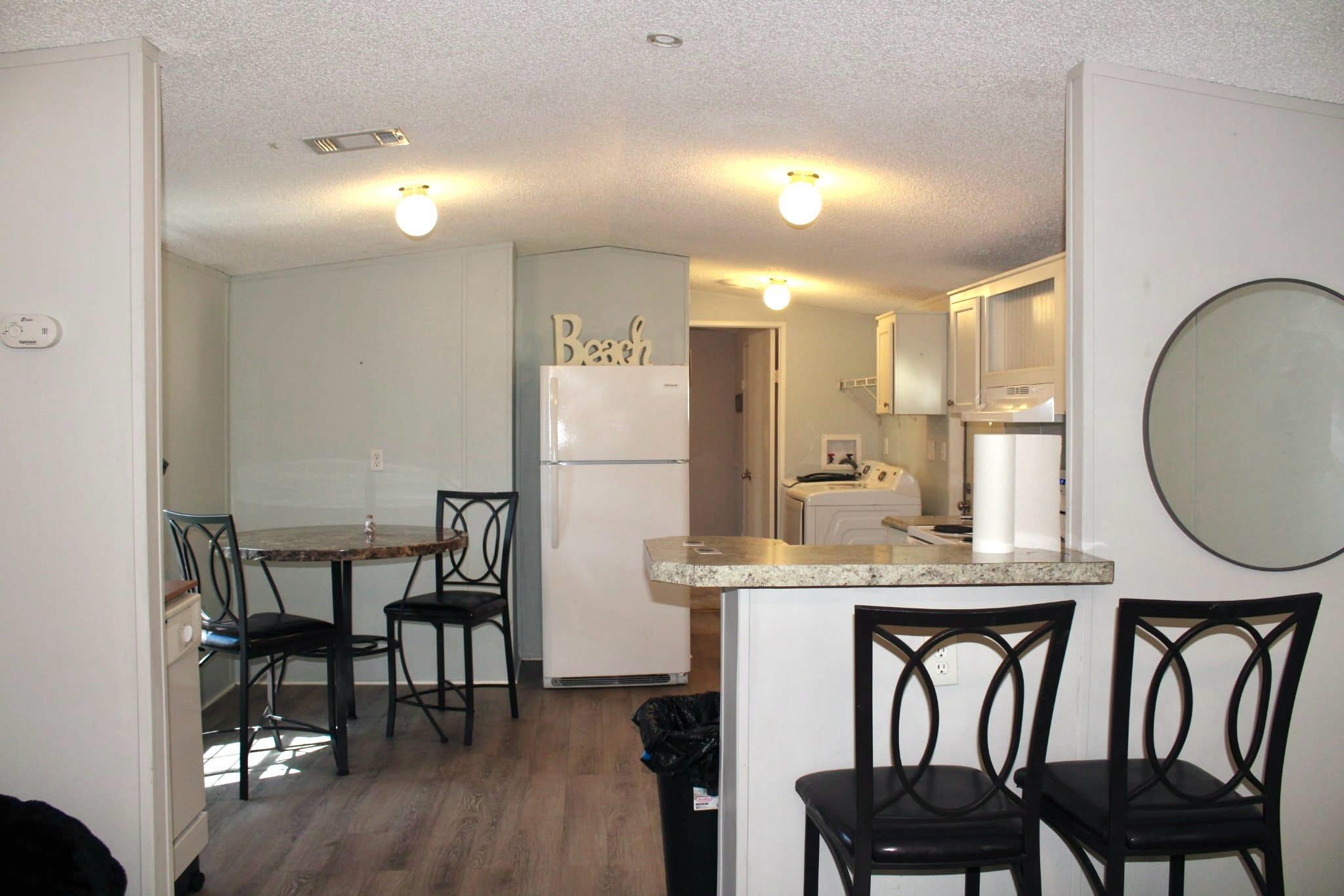 Sunshine Mobile Manor - Residential