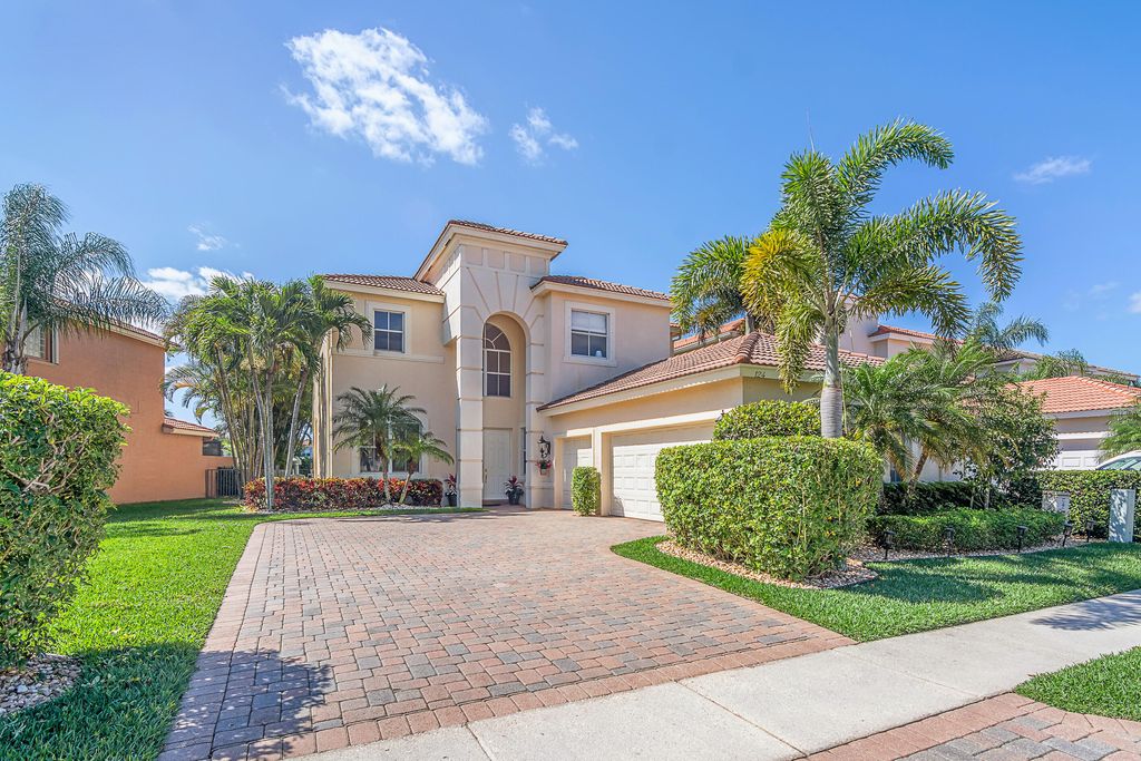 Photo of 124 W Via Condado Way, Palm Beach Gardens, FL 33418 (MLS # R10785810)