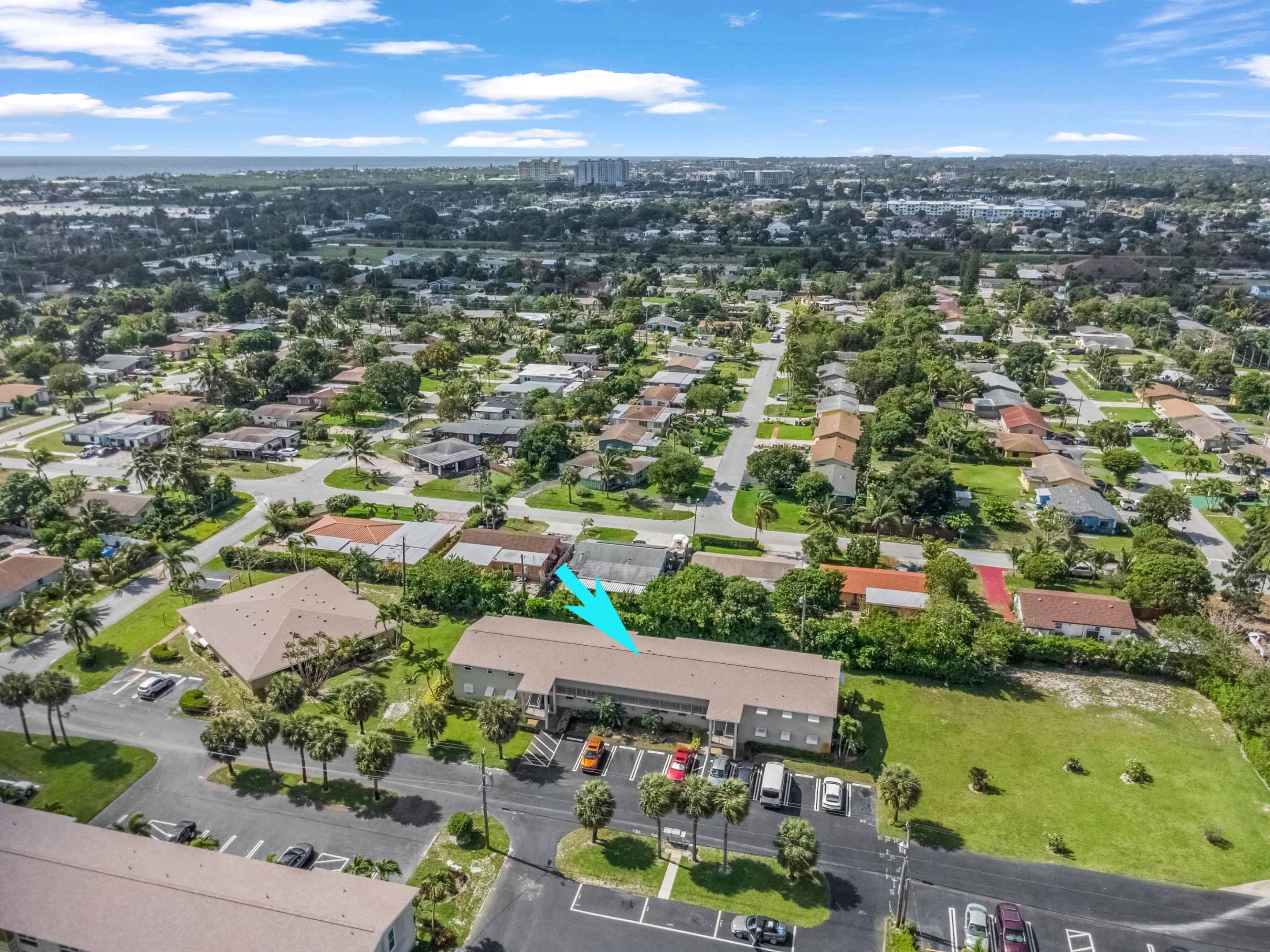 FOUR SEA SUNS CONDO - Residential