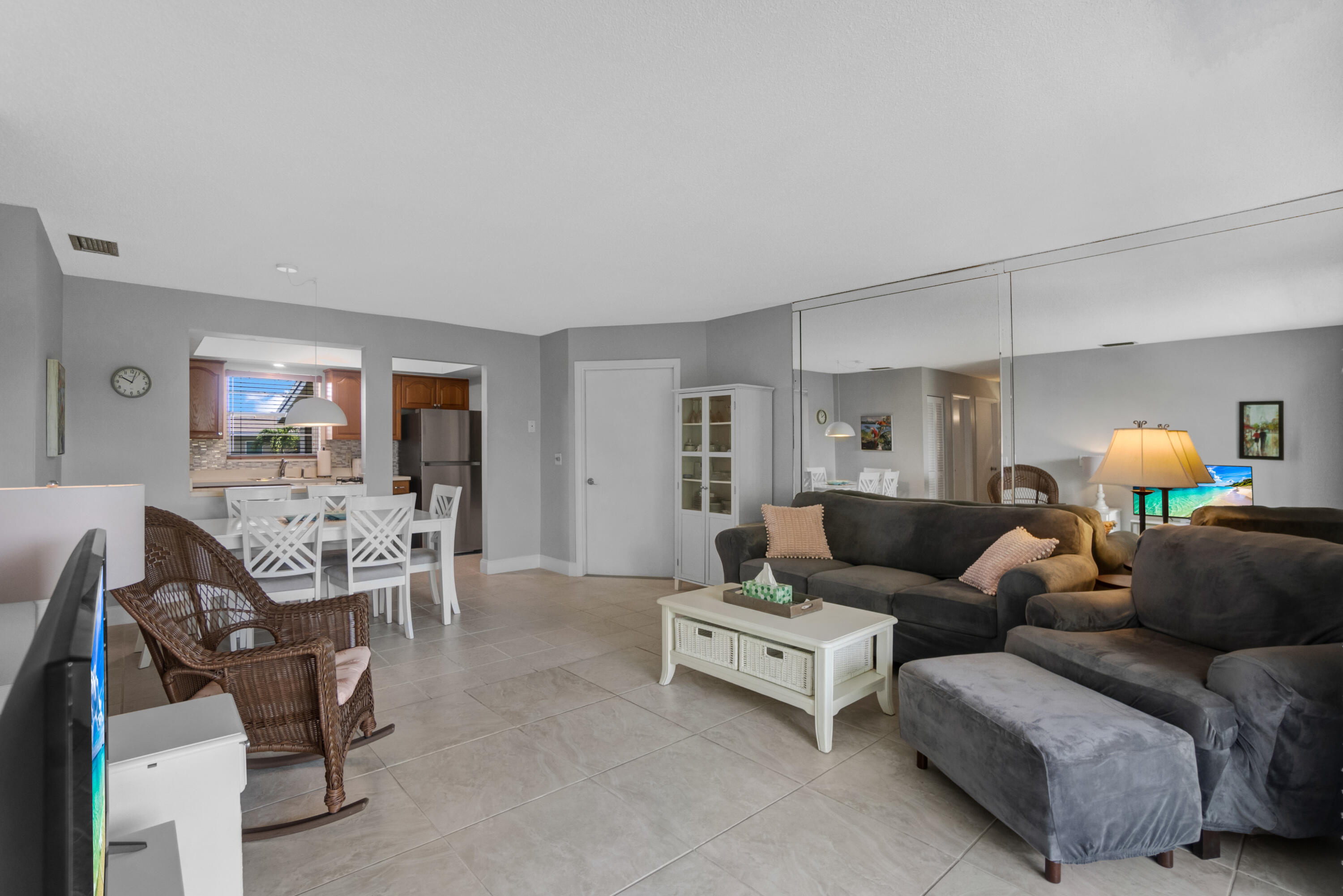 FOUR SEA SUNS CONDO - Residential