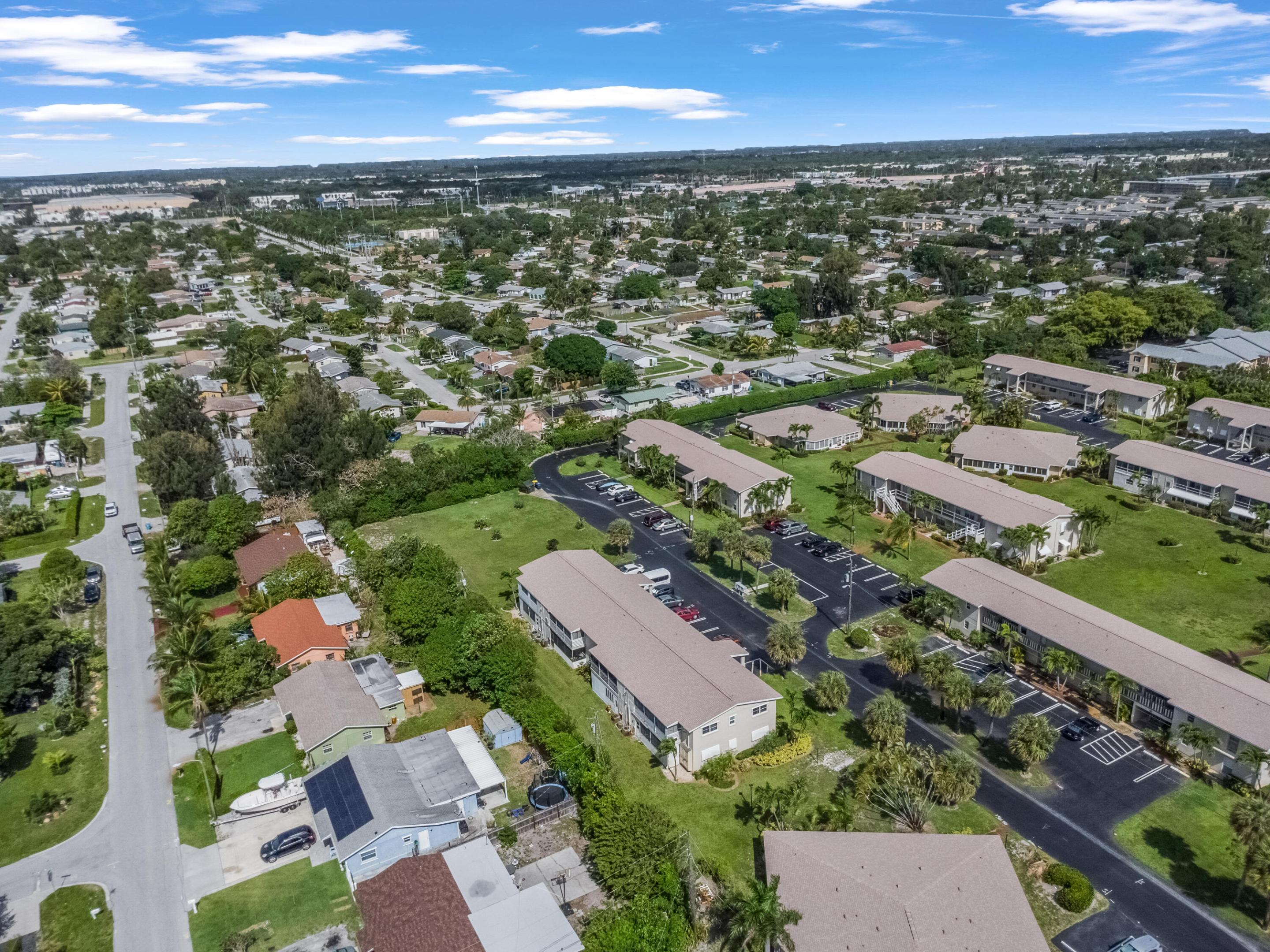 FOUR SEA SUNS CONDO - Residential