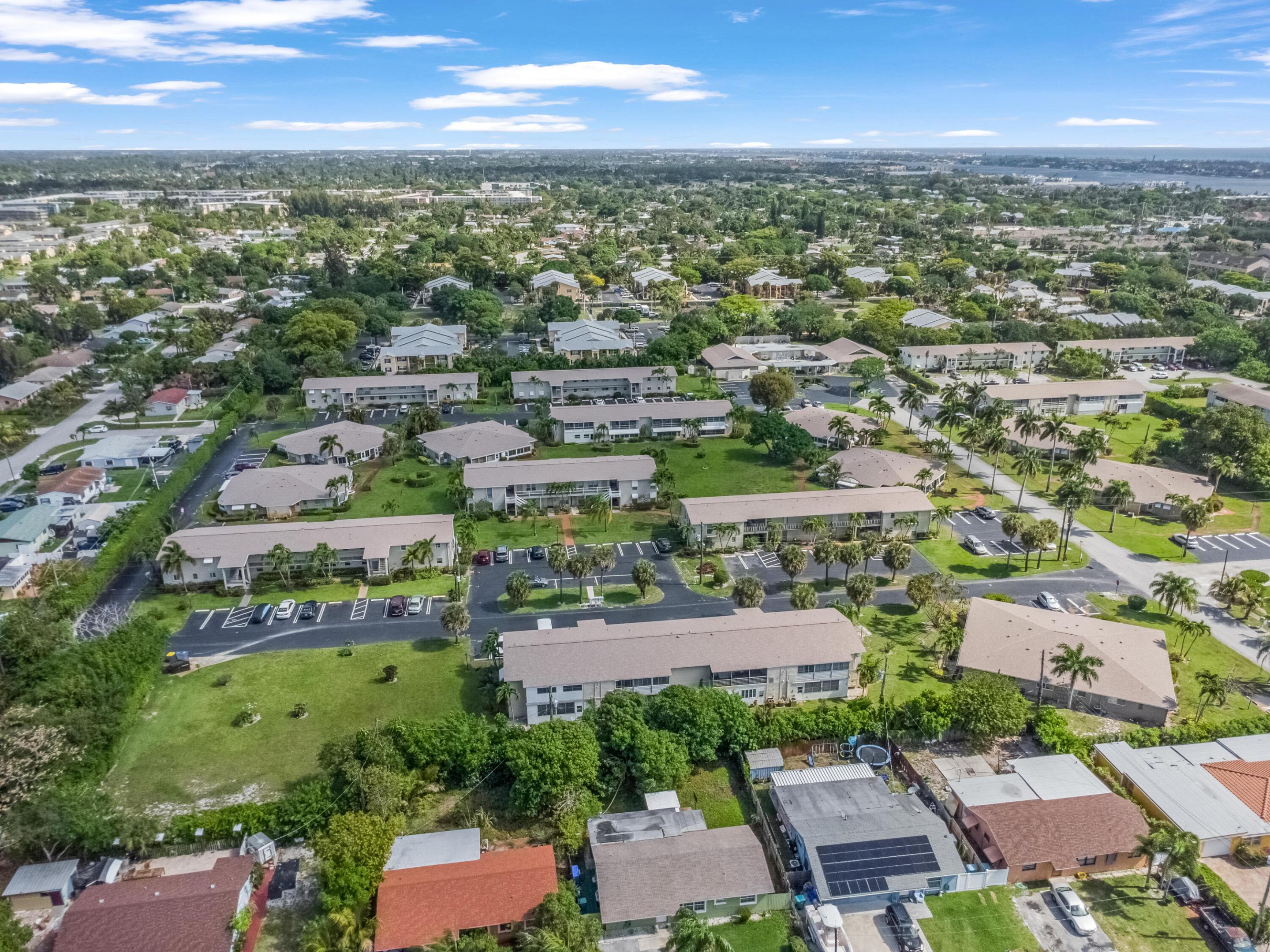 FOUR SEA SUNS CONDO - Residential