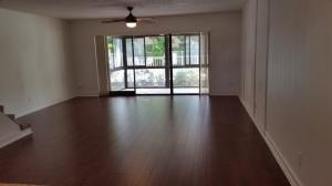 TOWNHOMES OF LIGHTHOUSE POINT - Residential