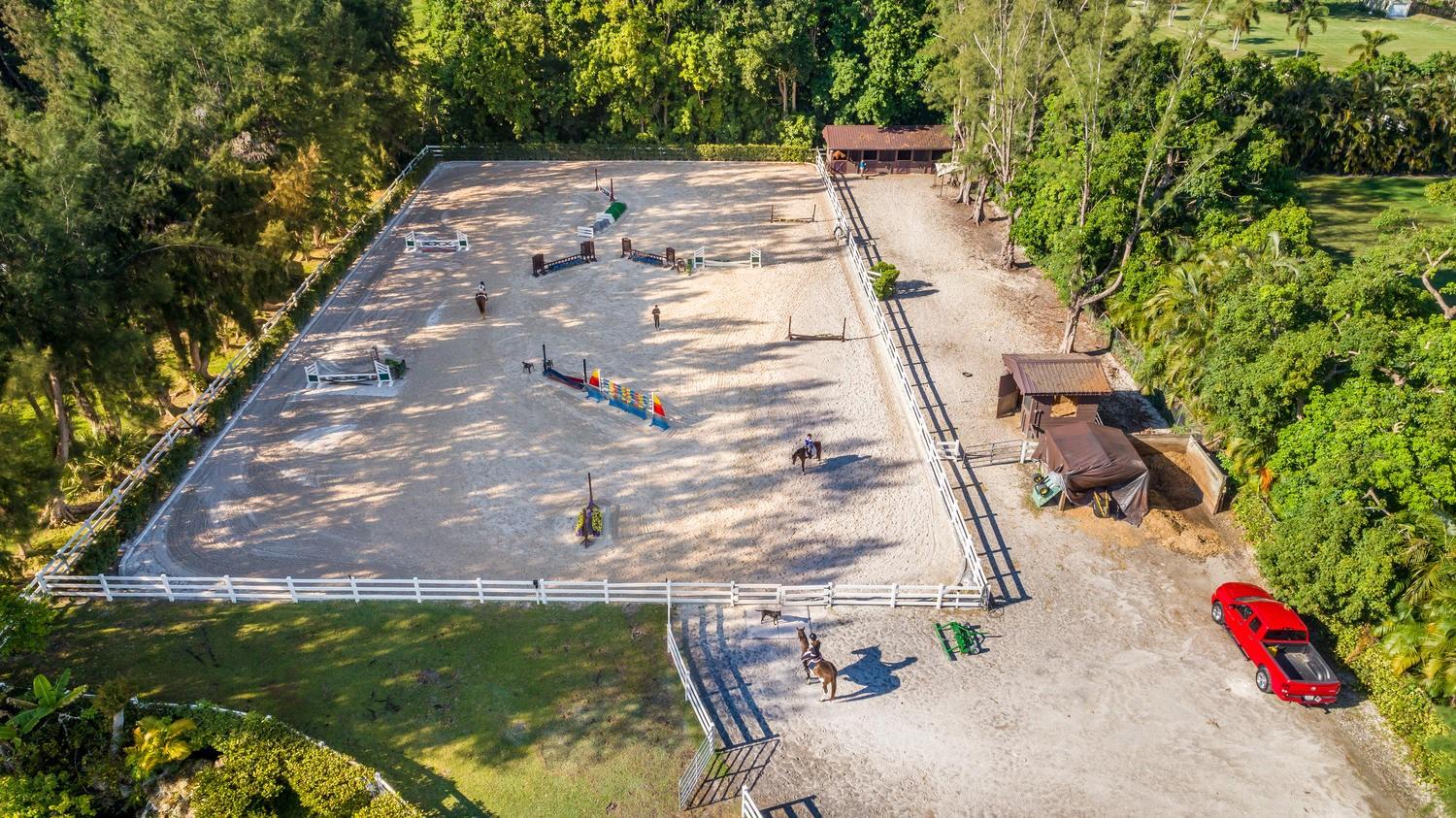 SUNSHINE RANCHES - Residential