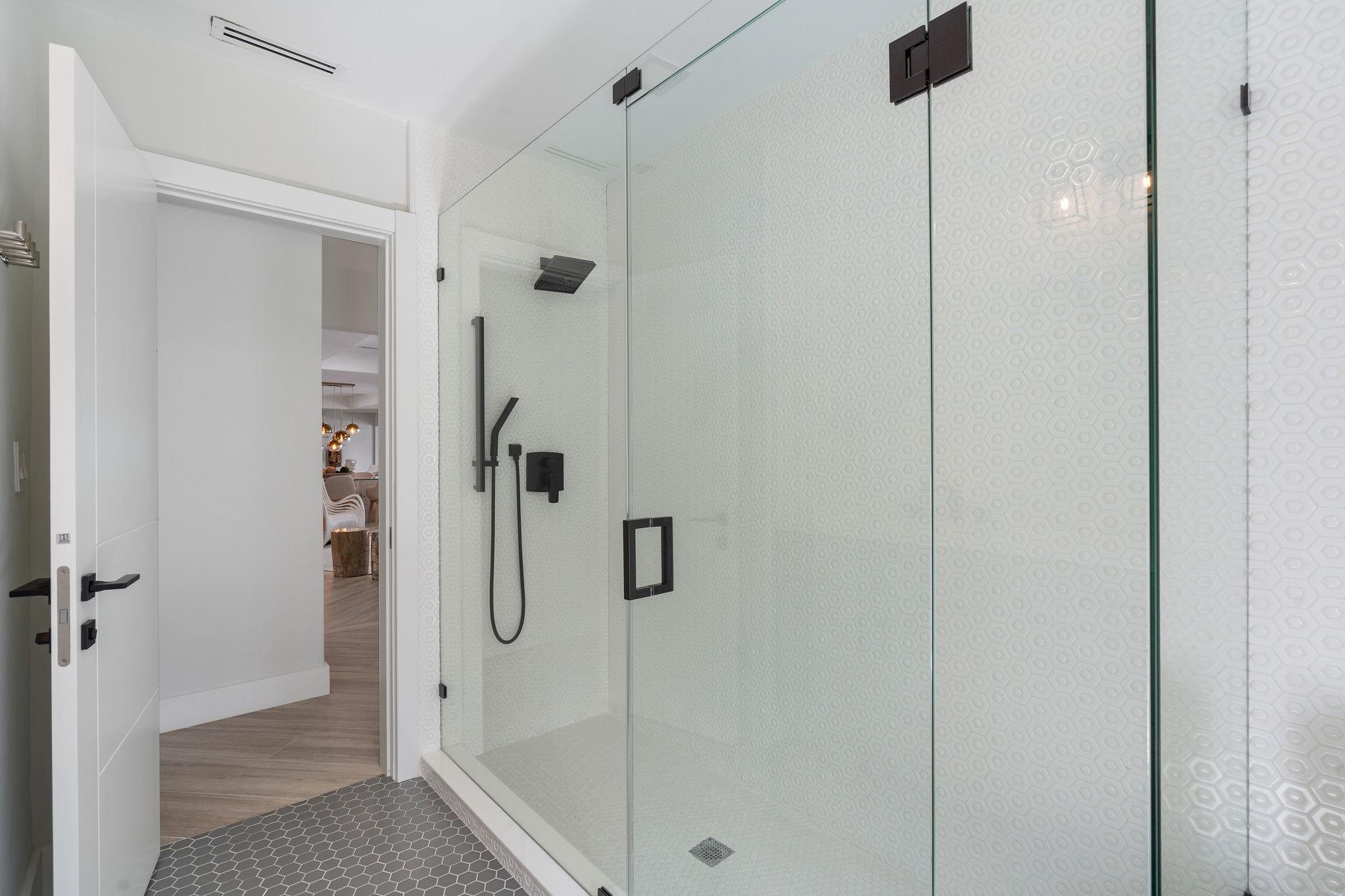 SUNSHINE RANCHES - Residential