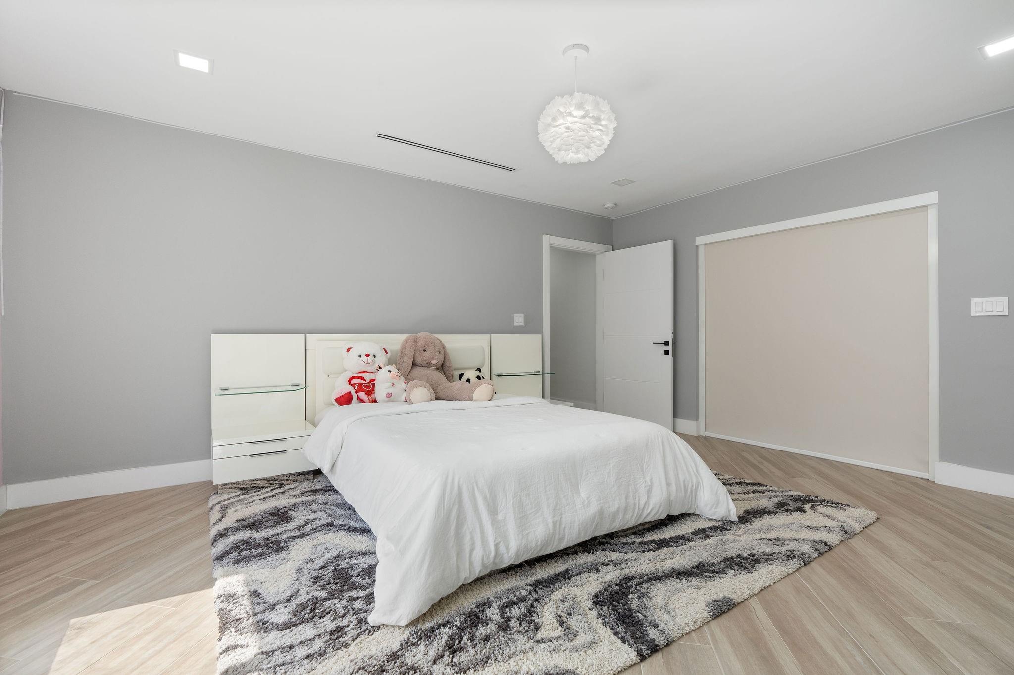 SUNSHINE RANCHES - Residential