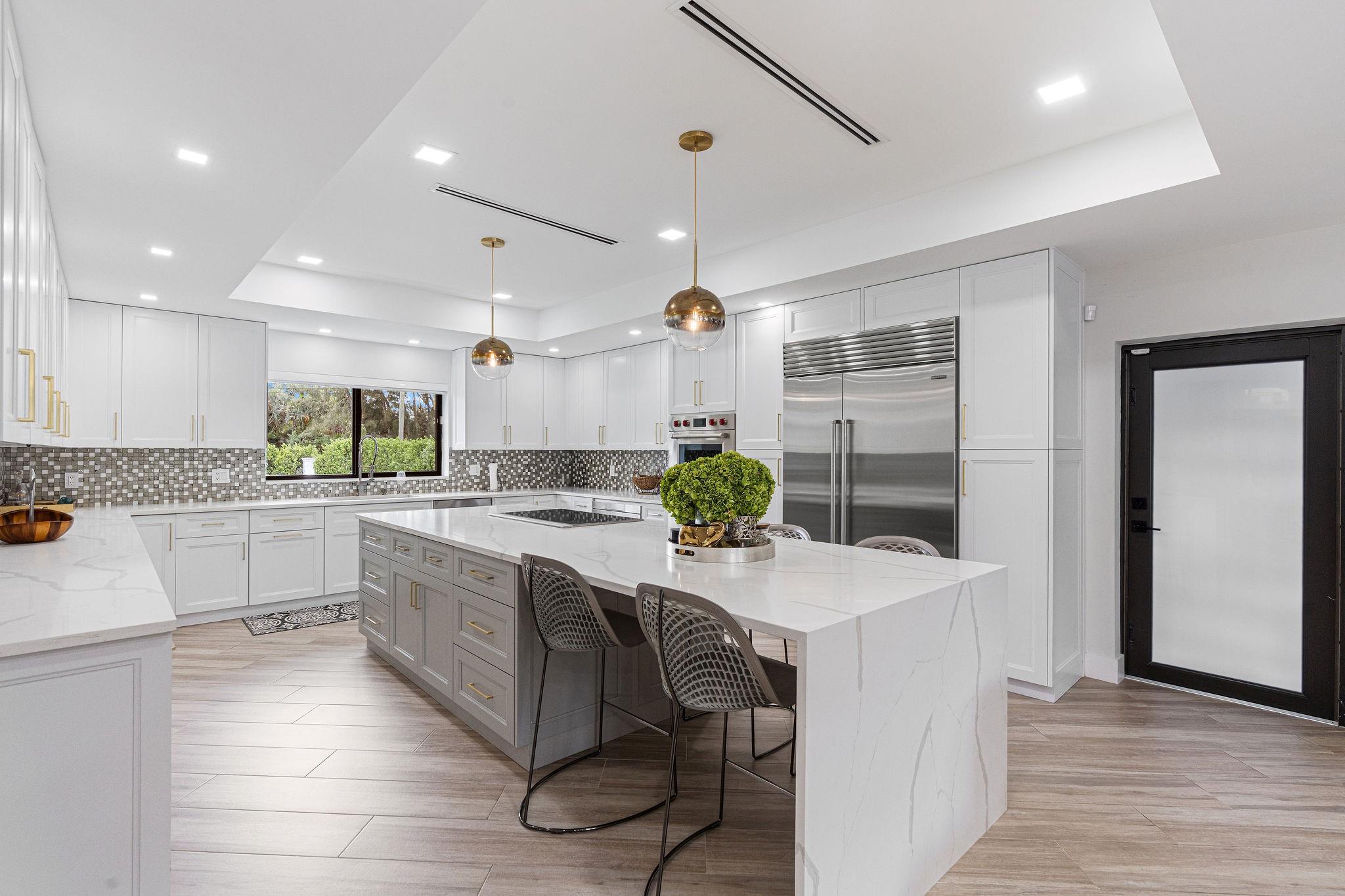 SUNSHINE RANCHES - Residential