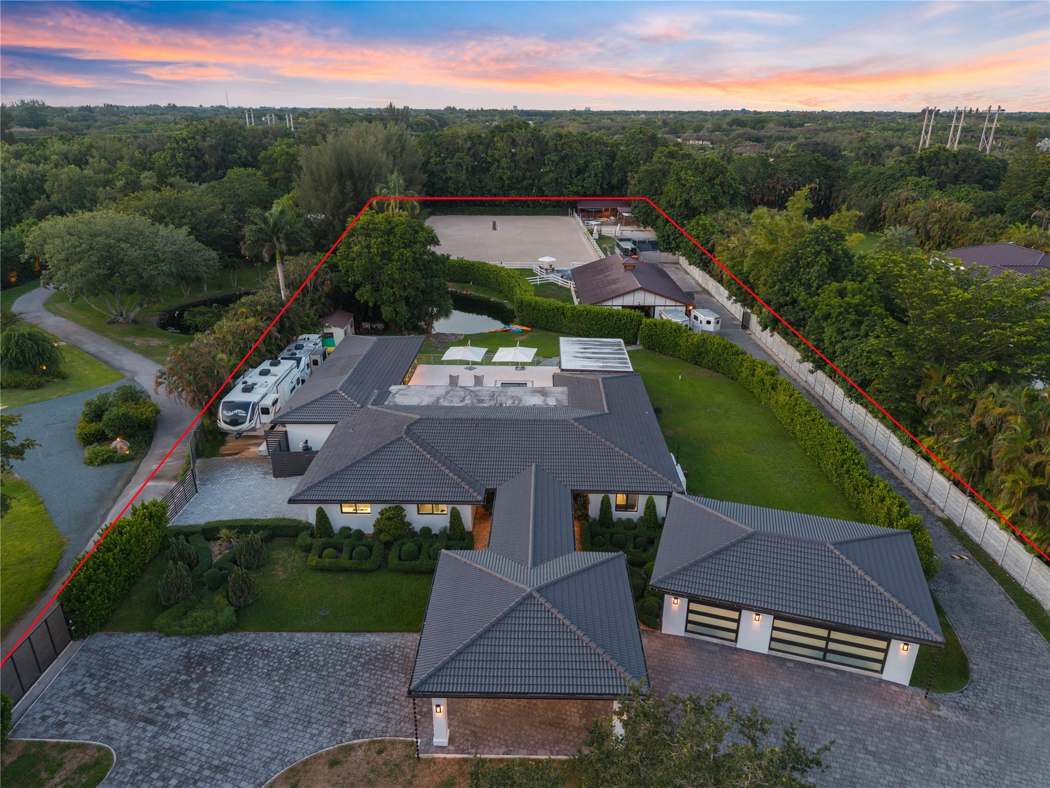 SUNSHINE RANCHES - Residential