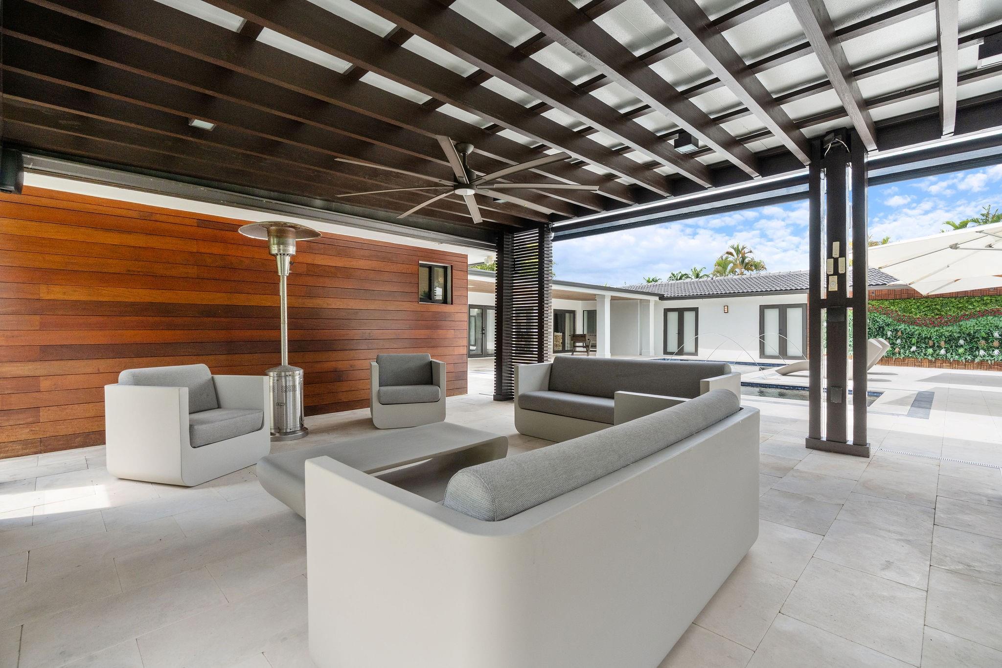 SUNSHINE RANCHES - Residential