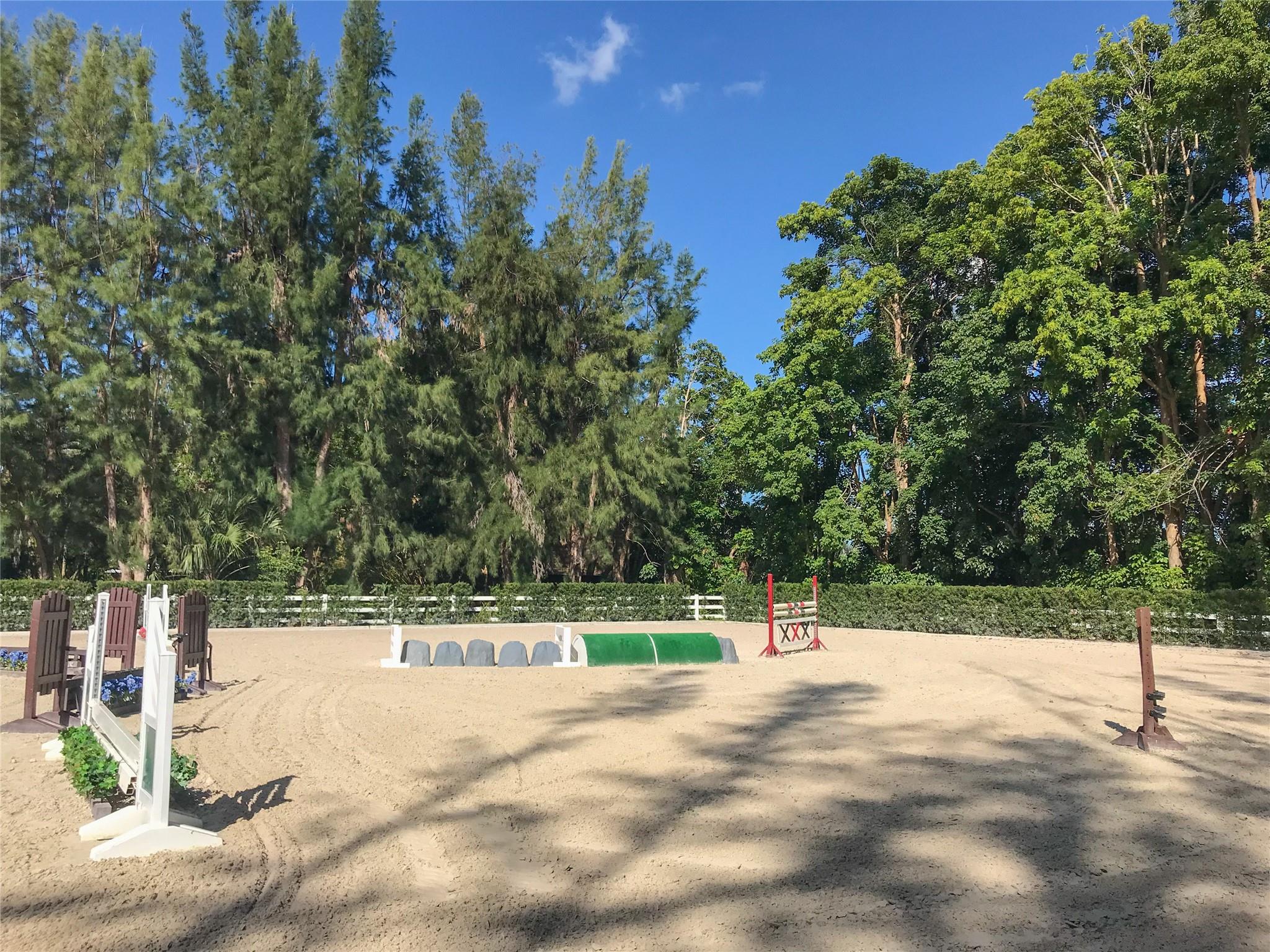 SUNSHINE RANCHES - Residential