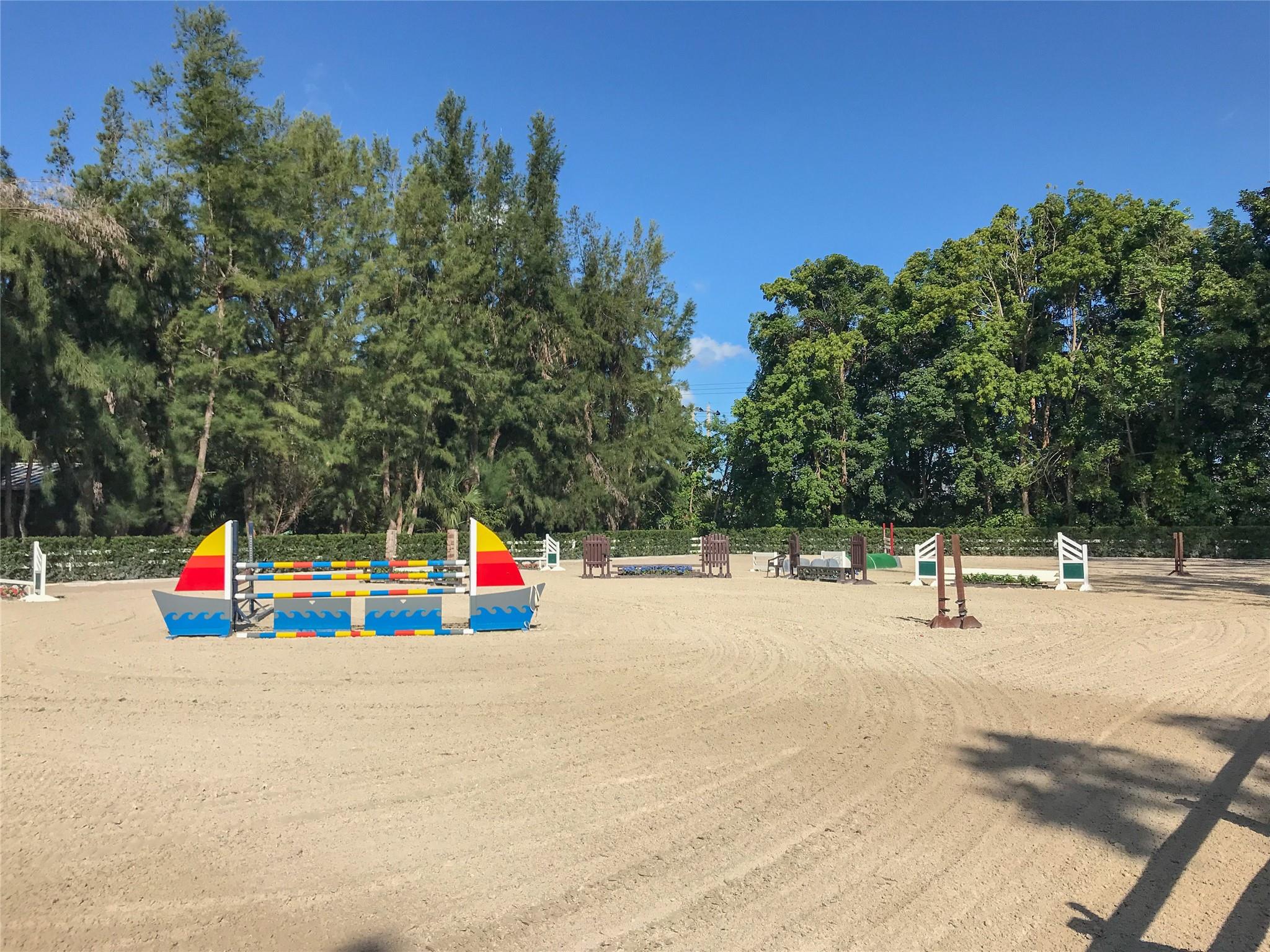 SUNSHINE RANCHES - Residential