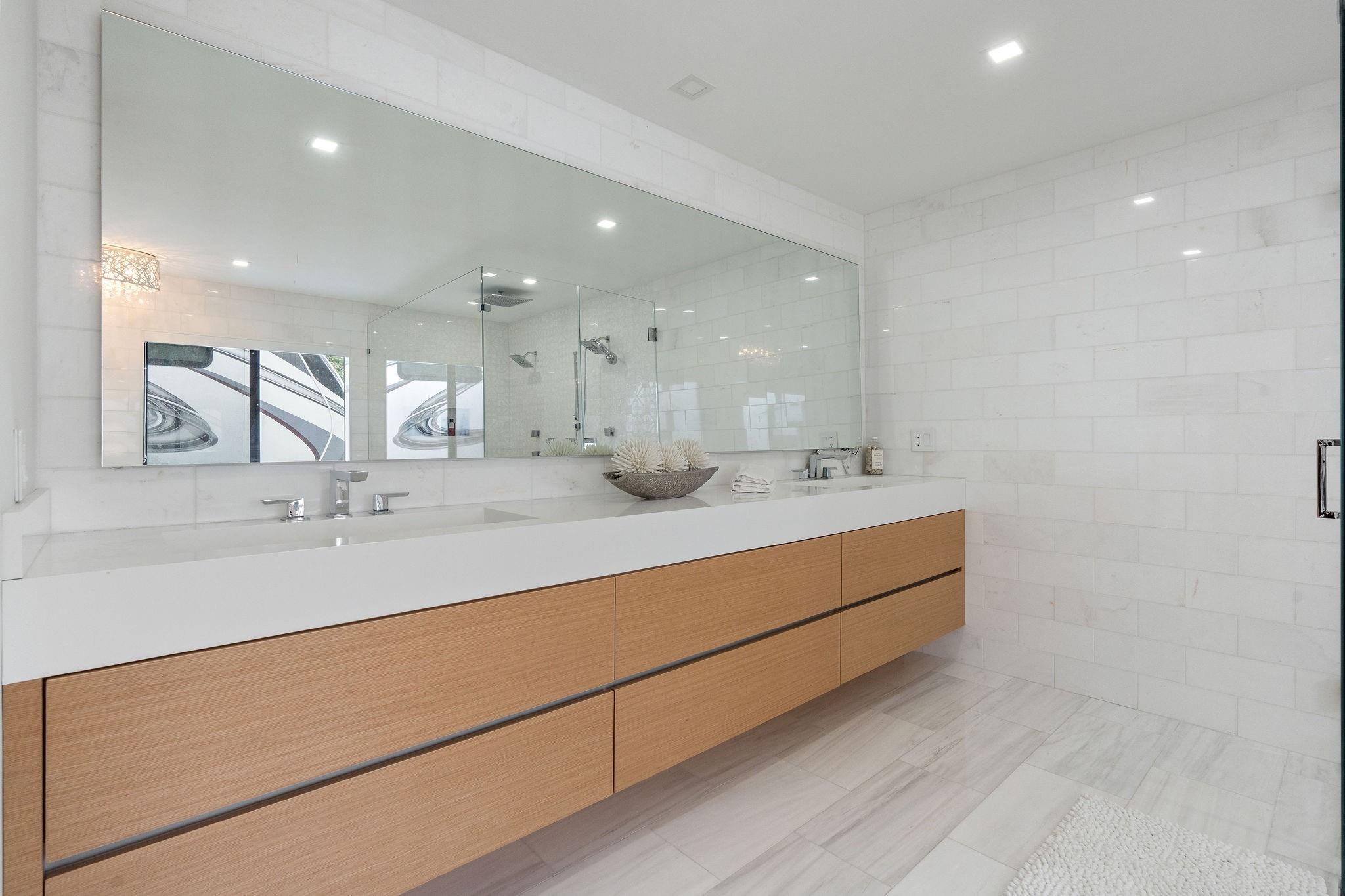 SUNSHINE RANCHES - Residential