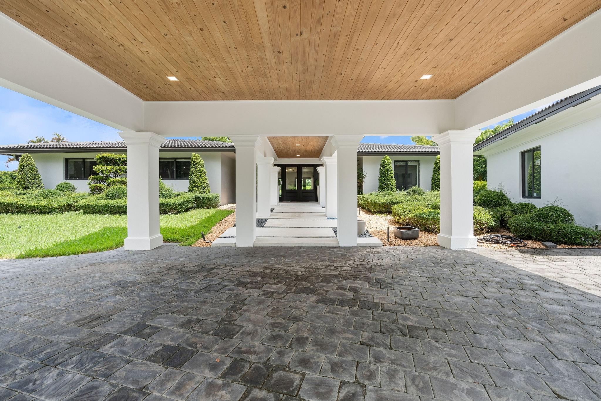 SUNSHINE RANCHES - Residential