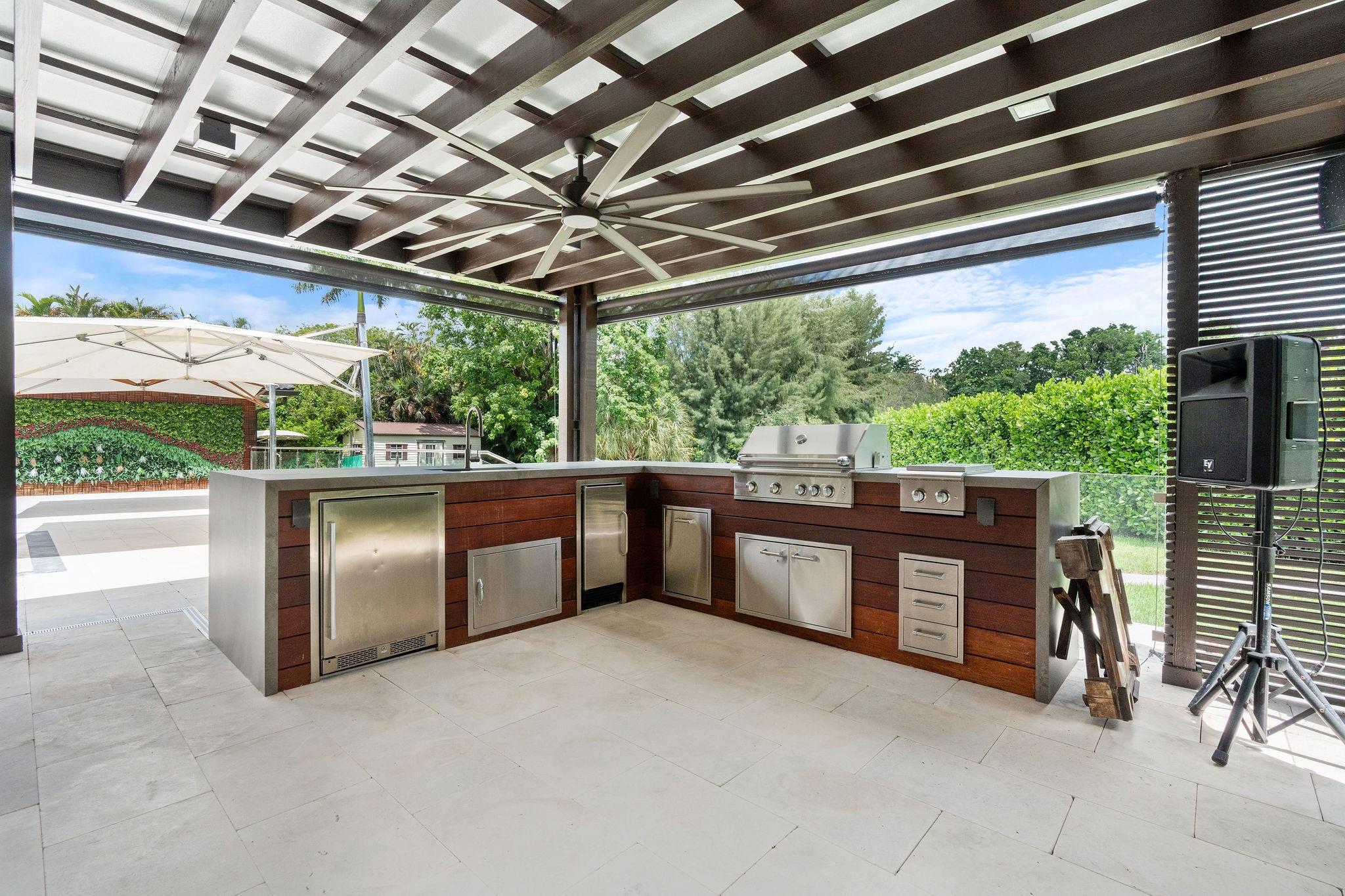 SUNSHINE RANCHES - Residential