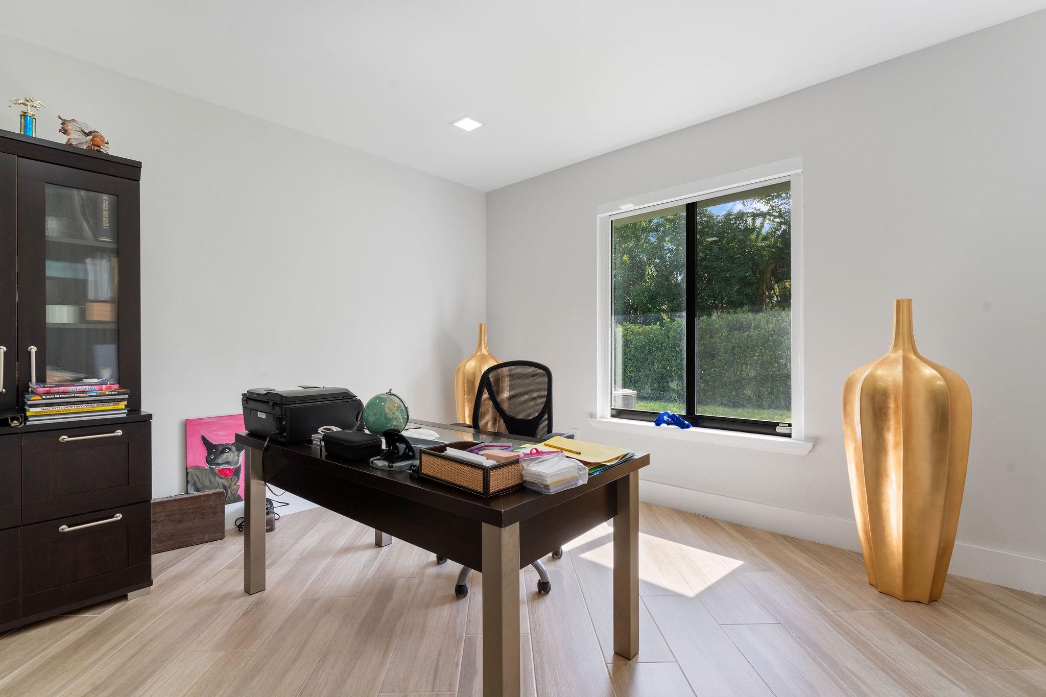 SUNSHINE RANCHES - Residential