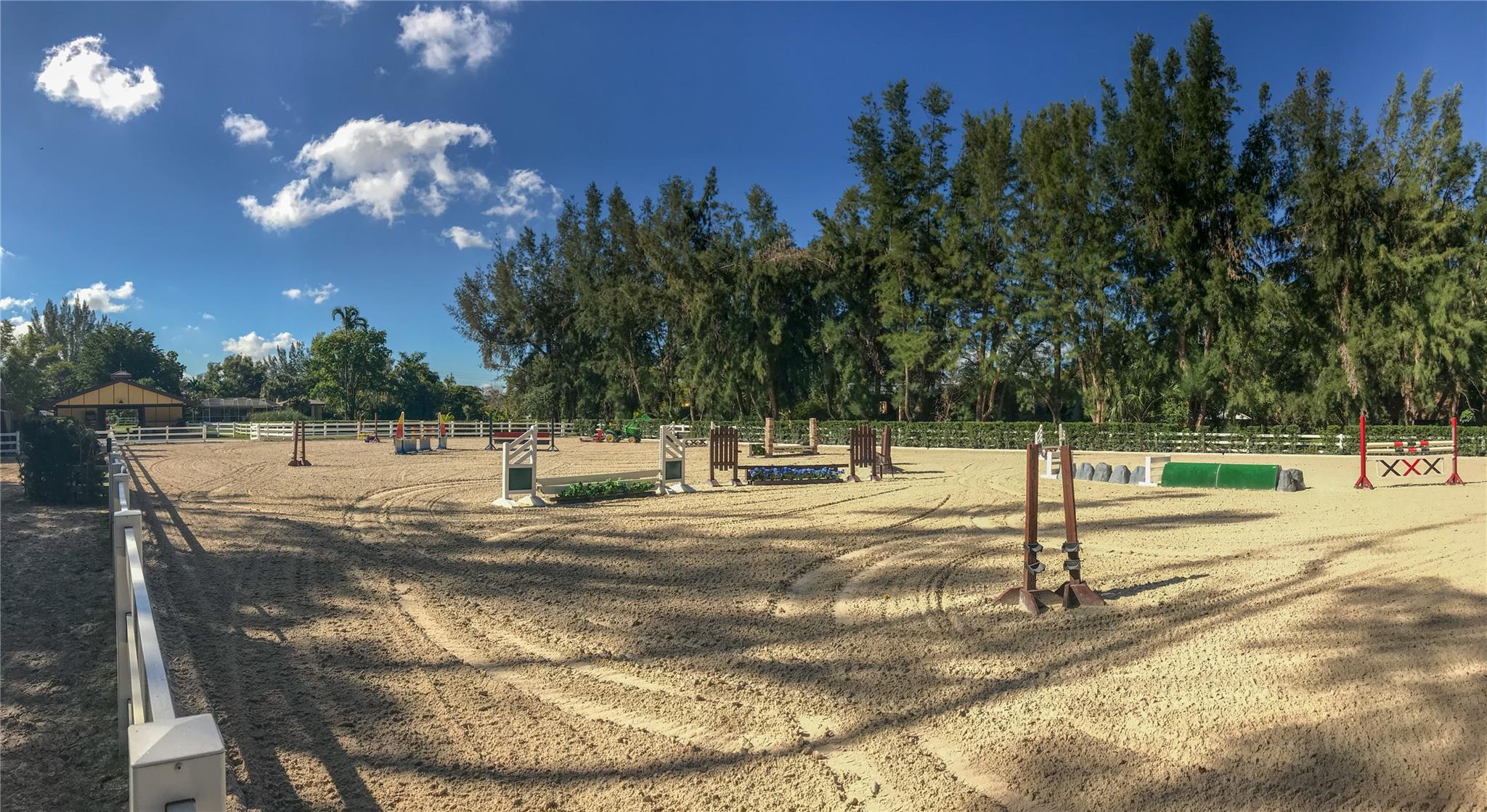 SUNSHINE RANCHES - Residential