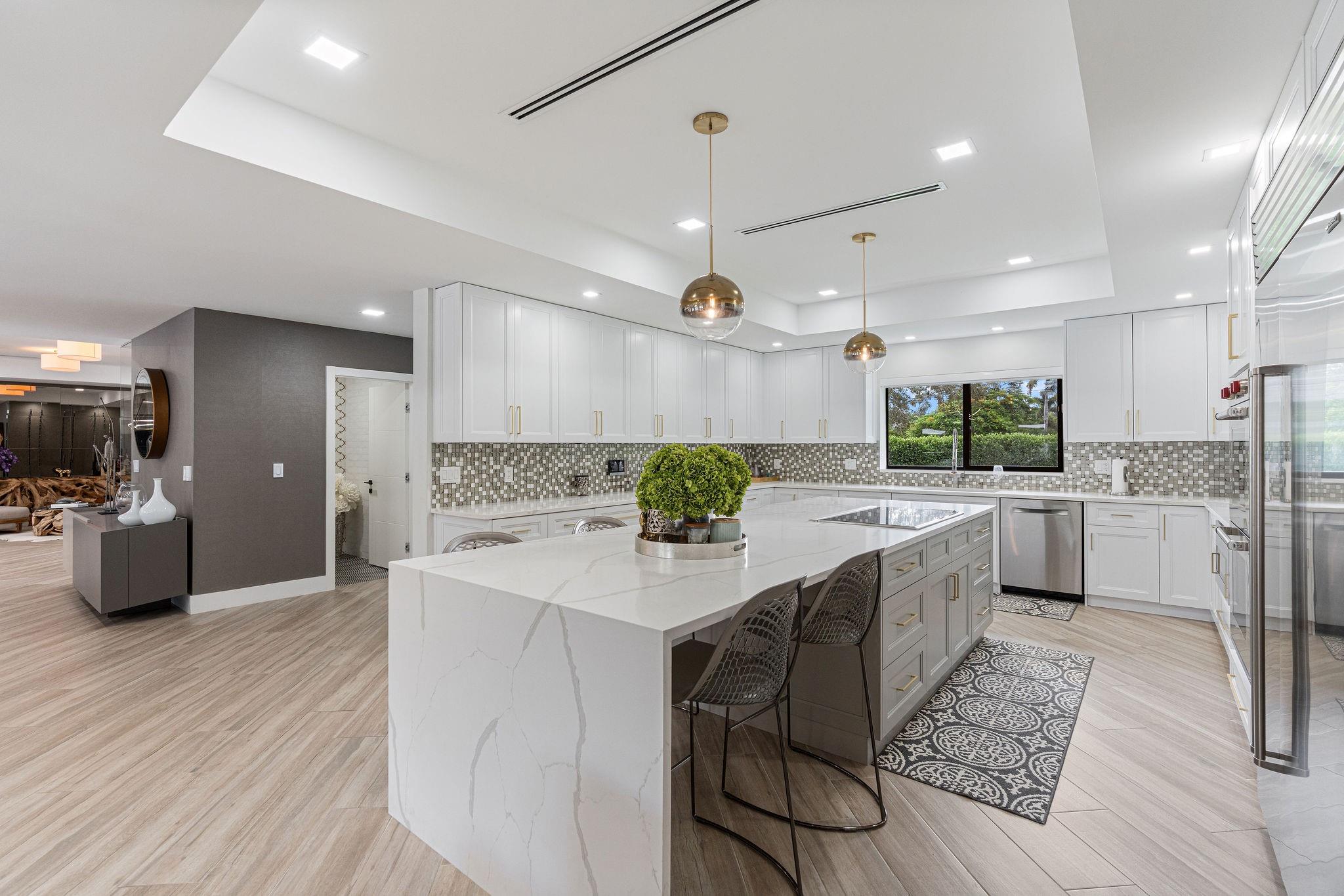 SUNSHINE RANCHES - Residential