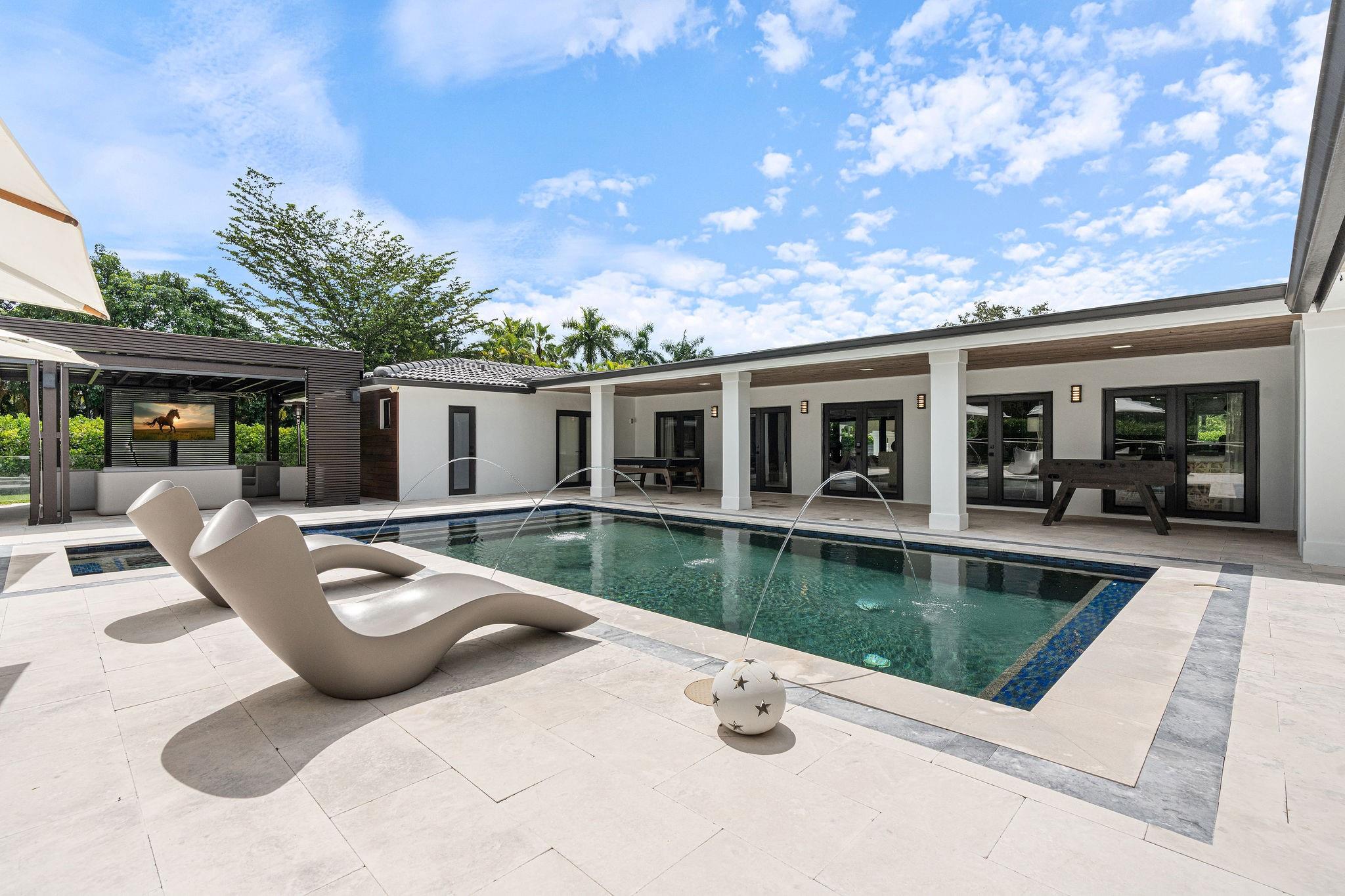 SUNSHINE RANCHES - Residential