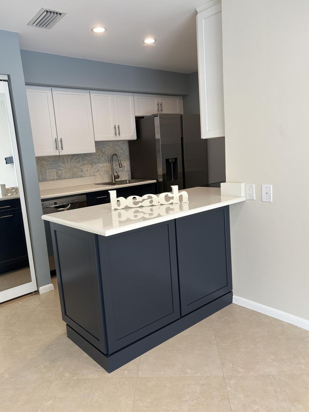 Photo of 600 Executive Center Drive #212, West Palm Beach, FL 33401 (MLS # B26020192)