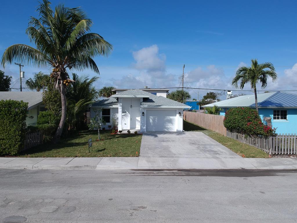 NORTH LAKE WORTH - Residential