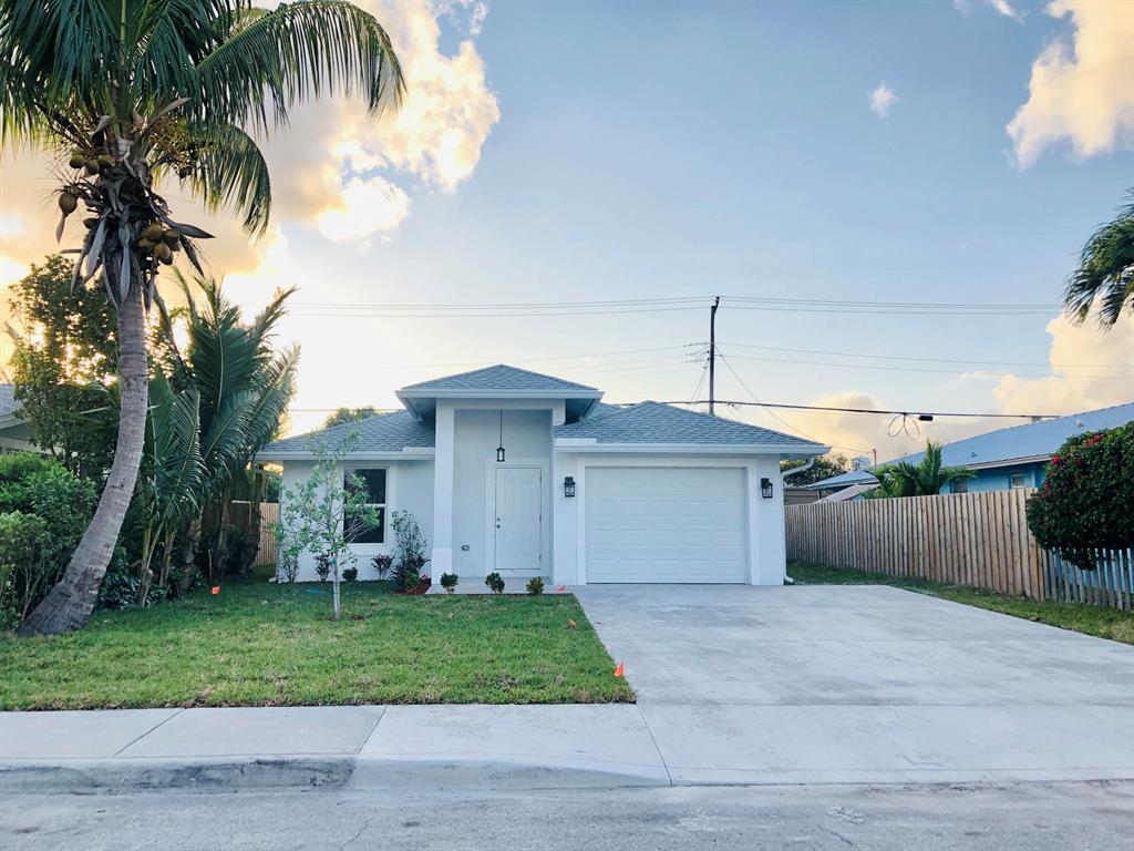 NORTH LAKE WORTH - Residential