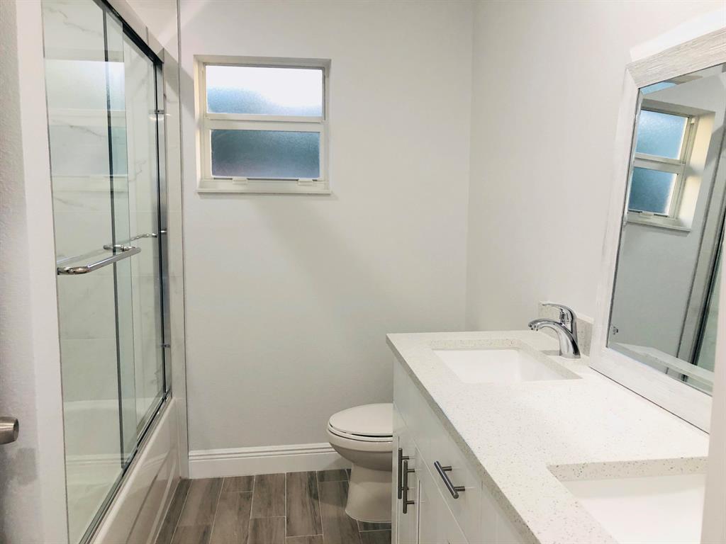 NORTH LAKE WORTH - Residential