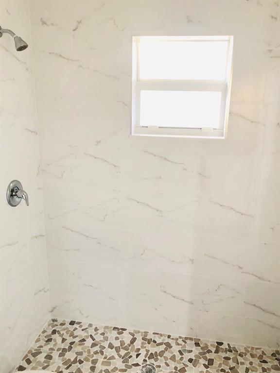 NORTH LAKE WORTH - Residential