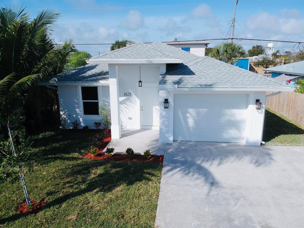 NORTH LAKE WORTH - Residential