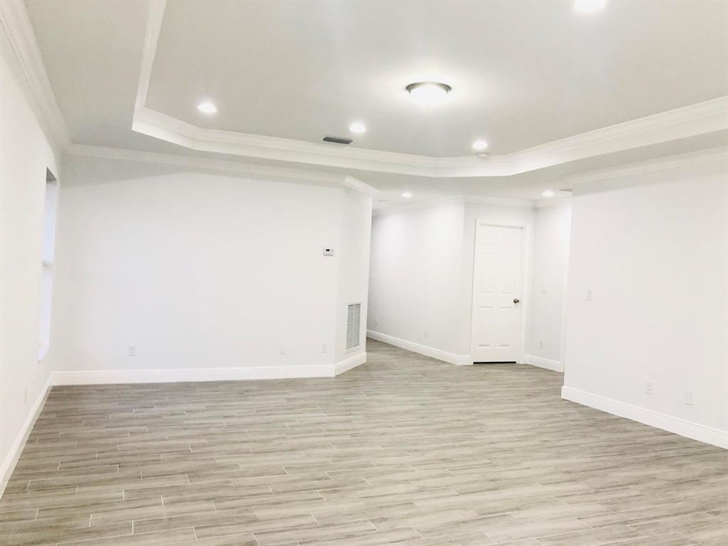 NORTH LAKE WORTH - Residential